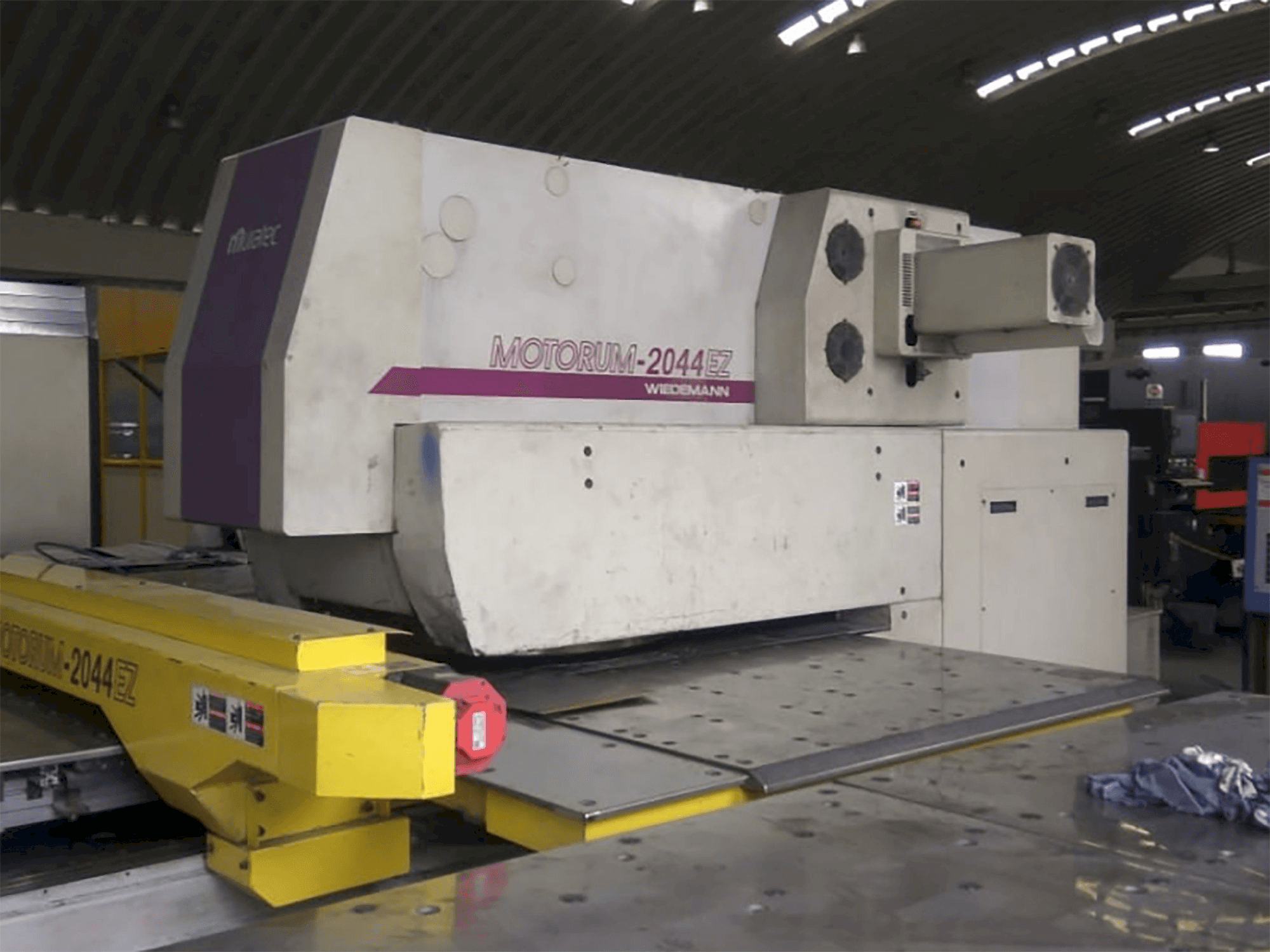 Masina Muratec M-2044 EZ eestvaade