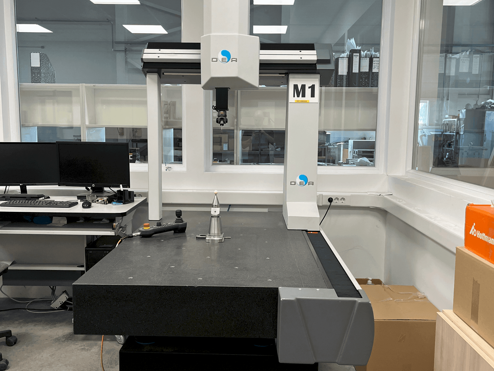 Masina Hexagon PIONEER 061006 eestvaade