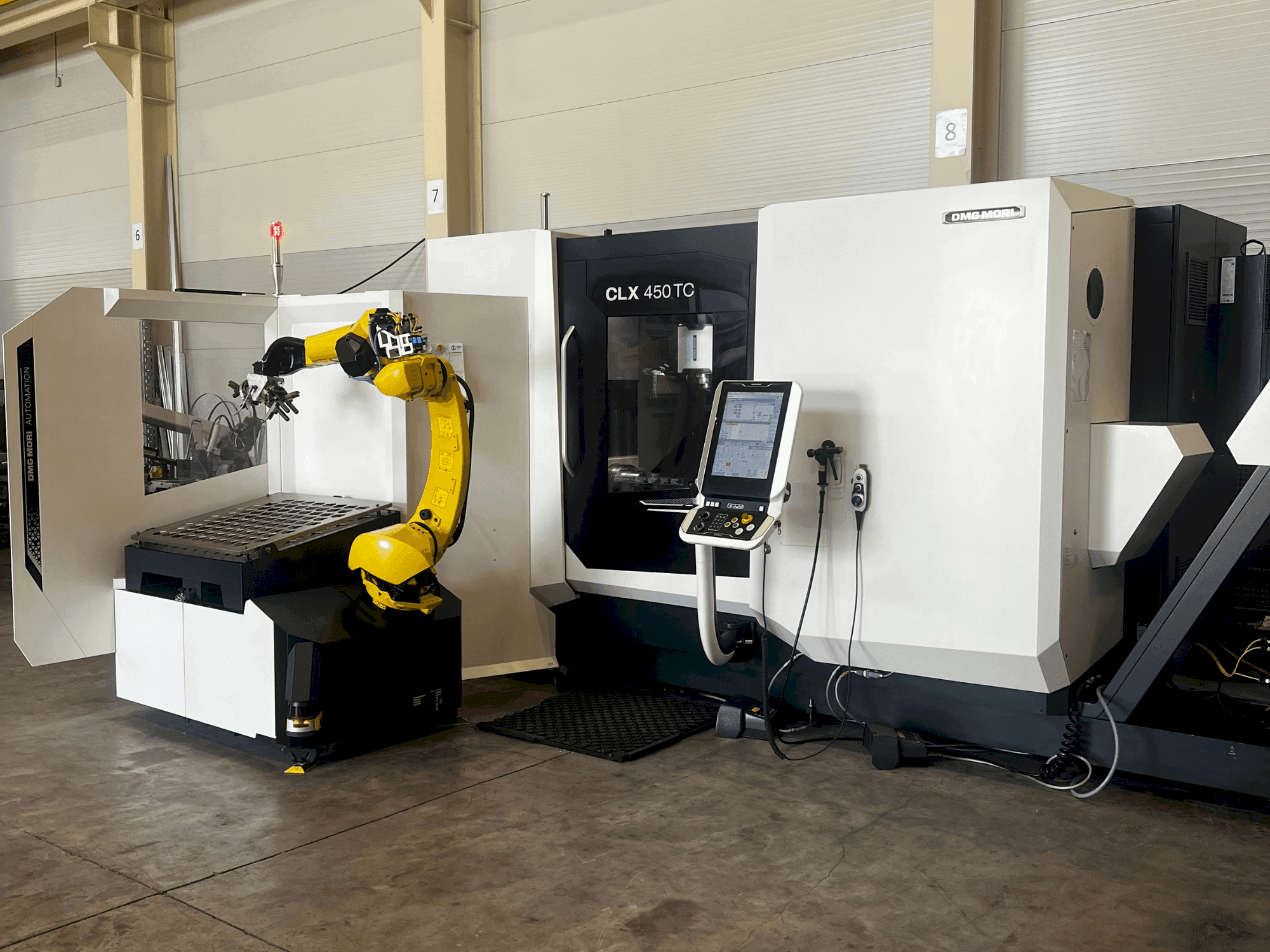 Masina DMG MORI CLX 450 TC eestvaade