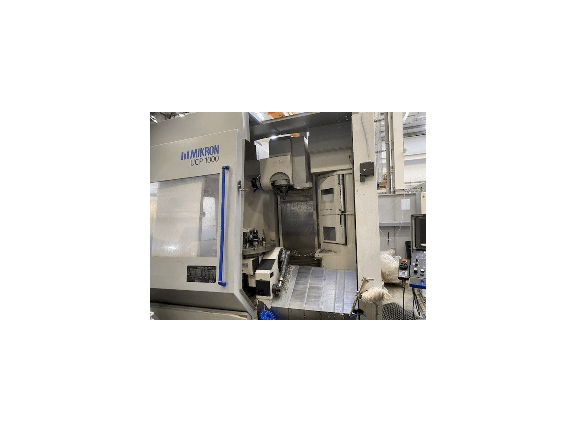 Masina MIKRON UCP 1000 eestvaade