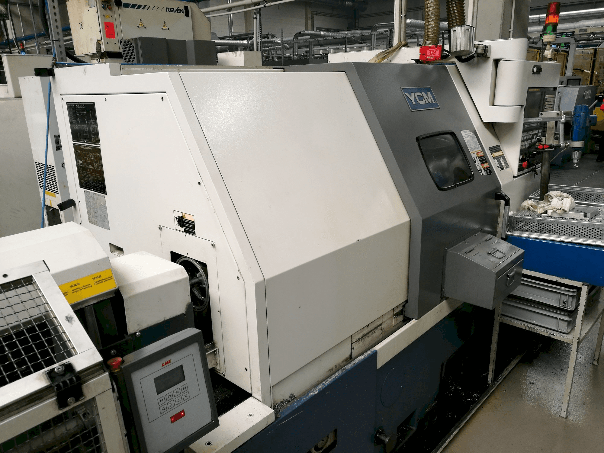 Masina YCM GT-250A eestvaade