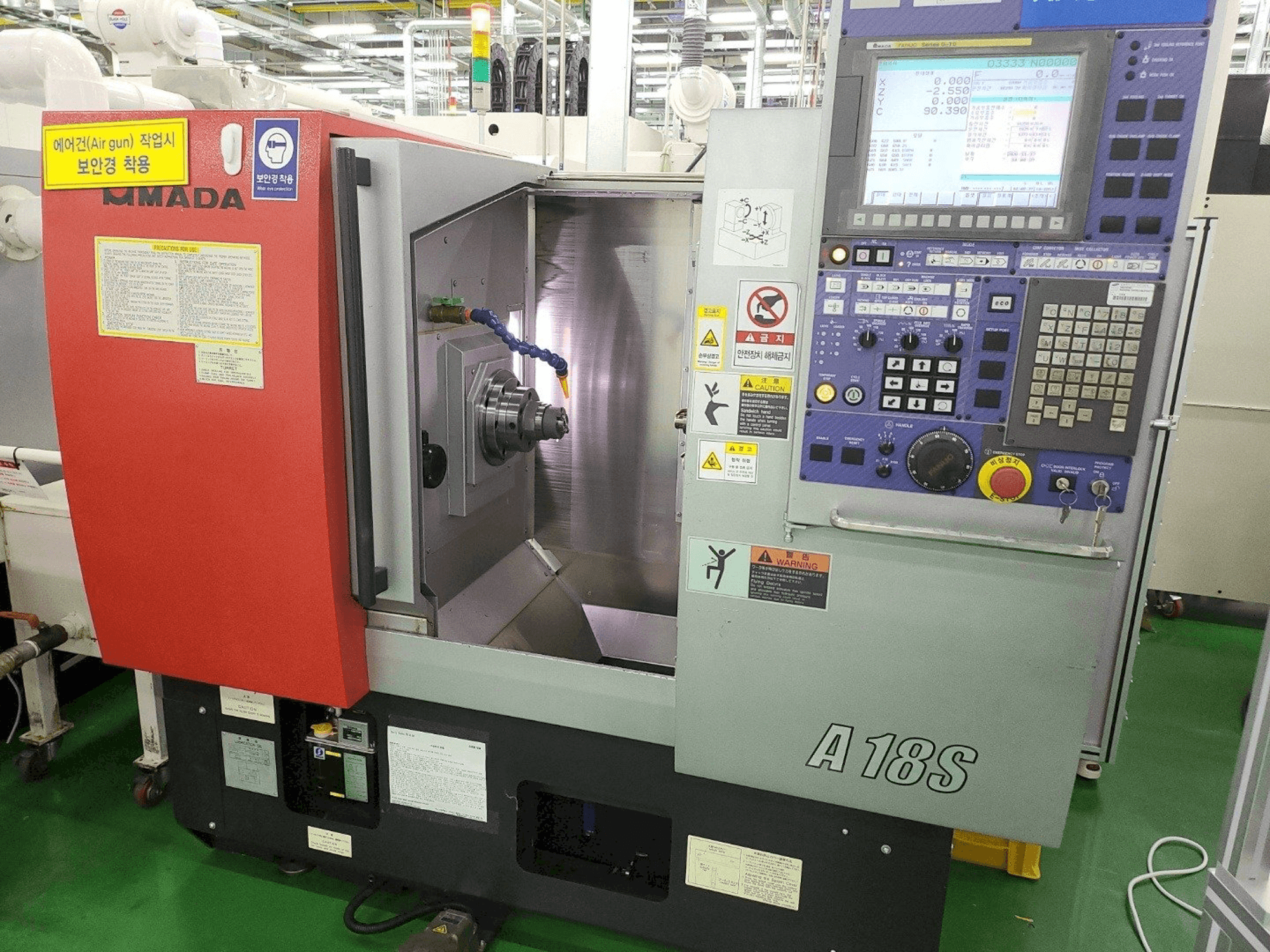 Masina AMADA A-18S eestvaade