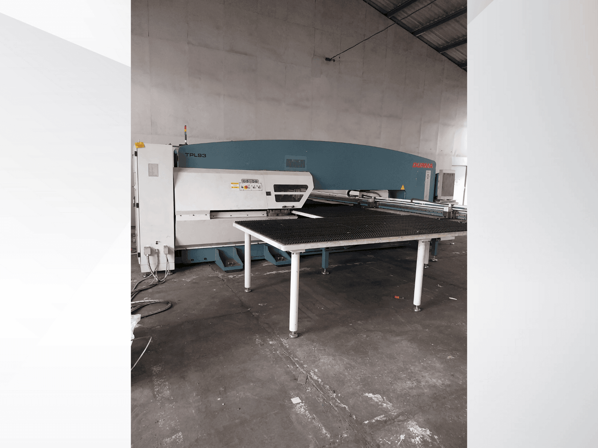 Masina Durma TPL93 eestvaade