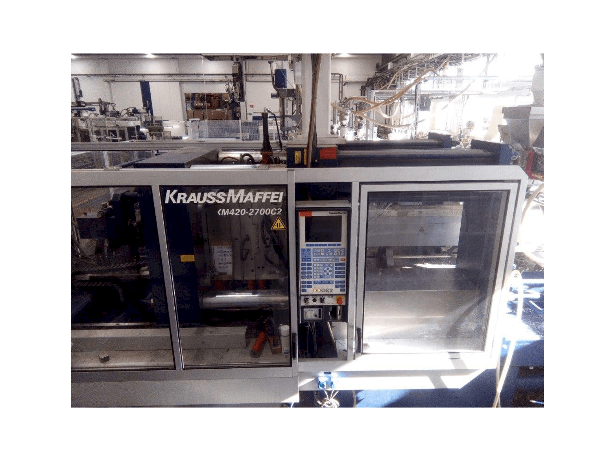 Masina Krauss Maffei KM 420/2700 C2 eestvaade