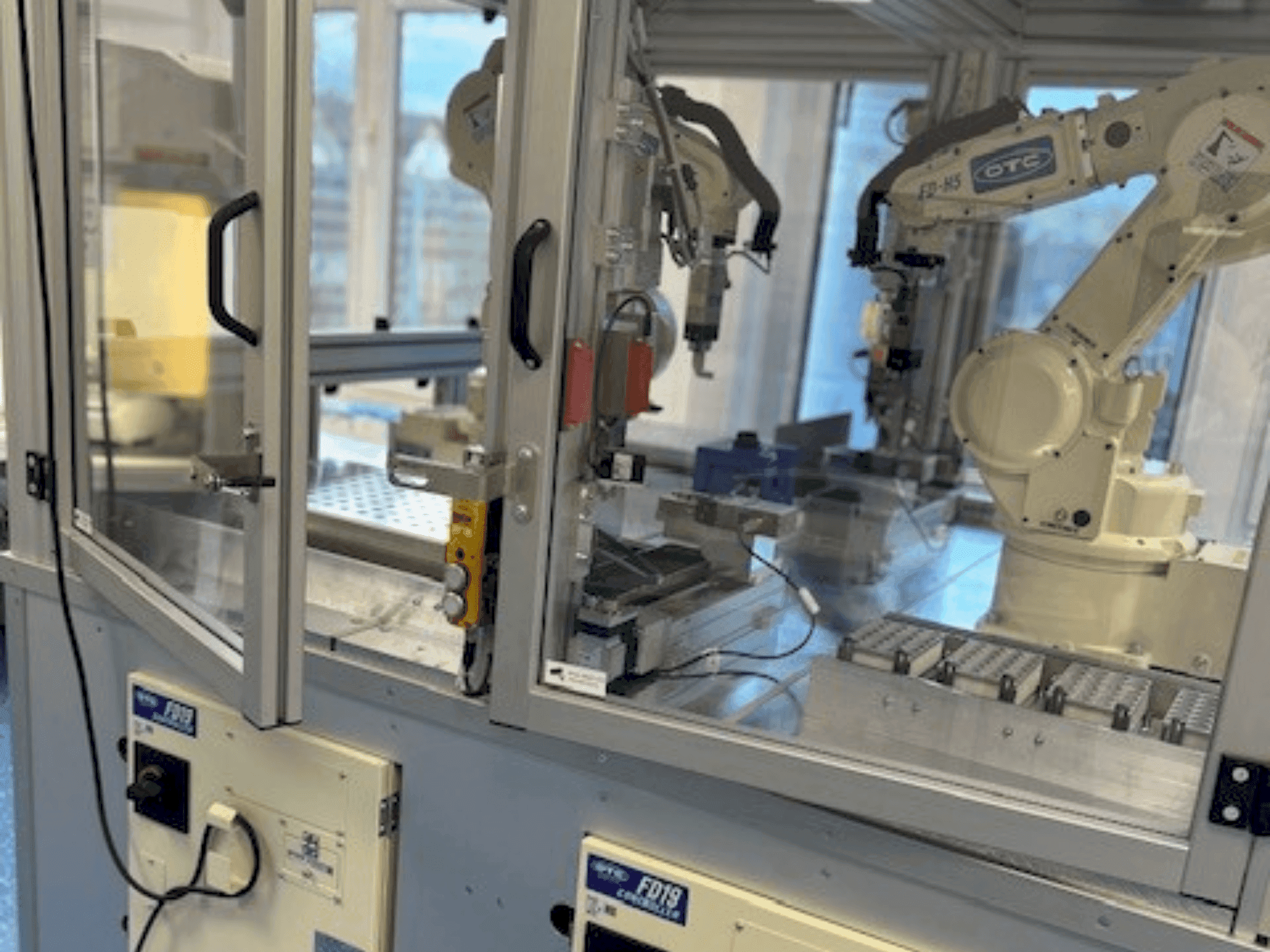 Masina OTC Daihen NH52-NEFC eestvaade