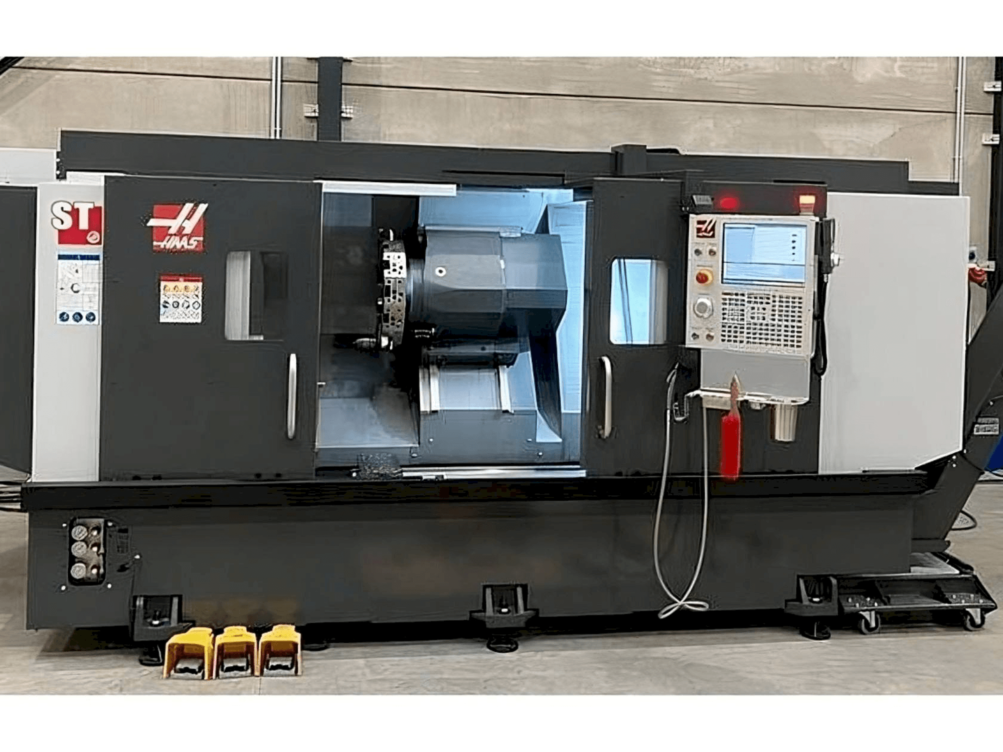 Masina HAAS ST-35L eestvaade
