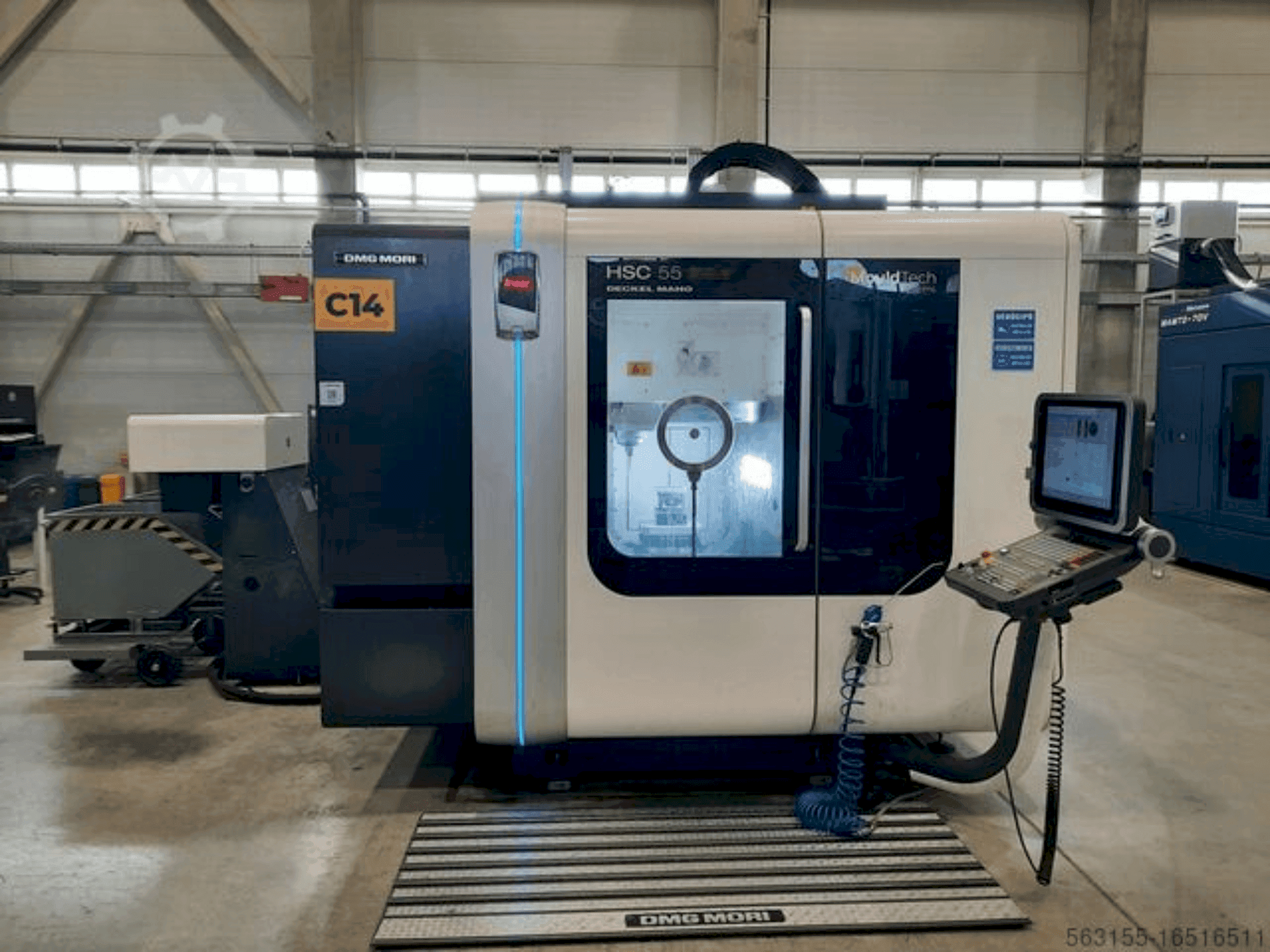 Masina DMG MORI HSC 55 linear eestvaade