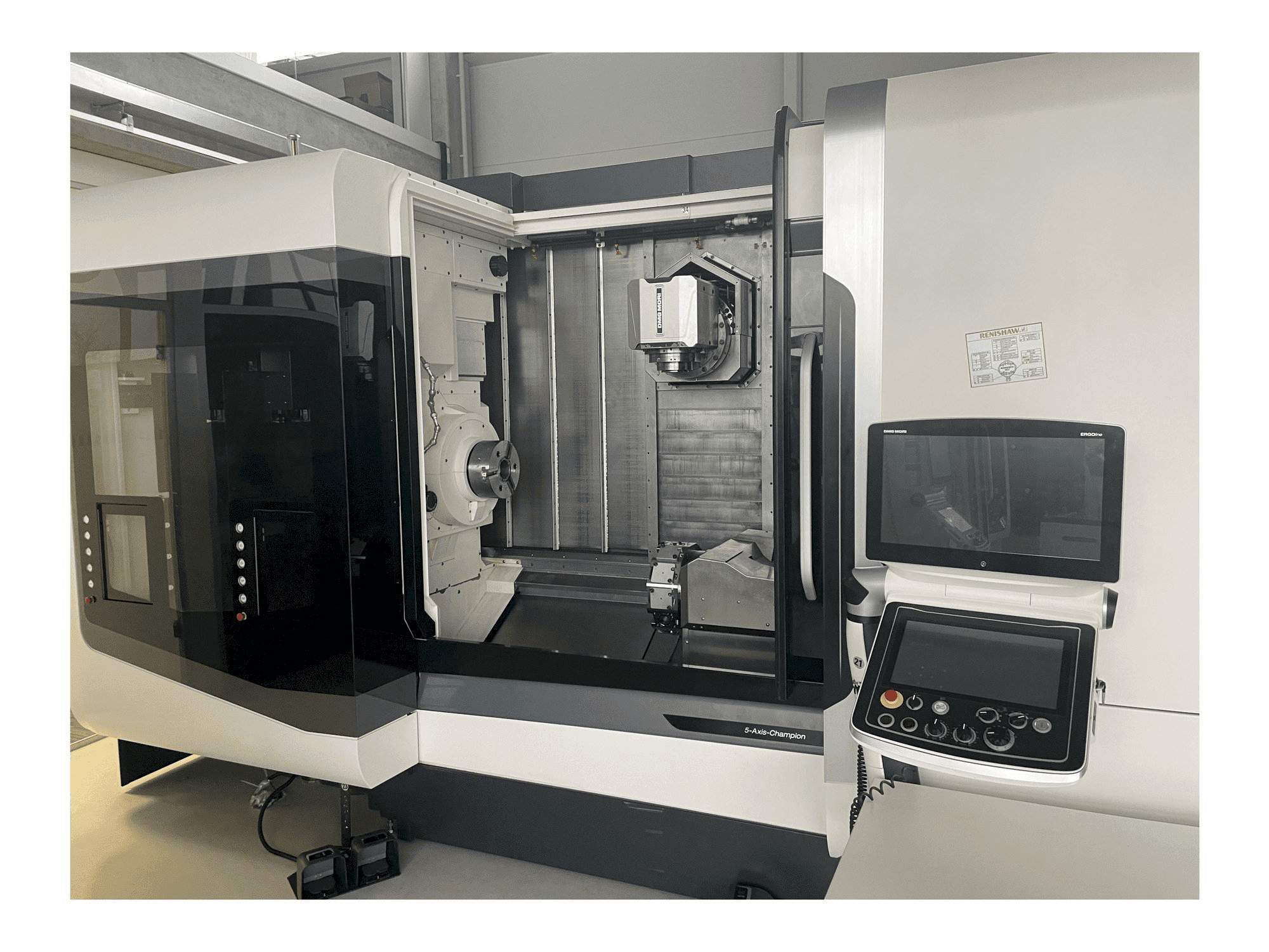 Masina DMG MORI NTX 2500/1500 eestvaade