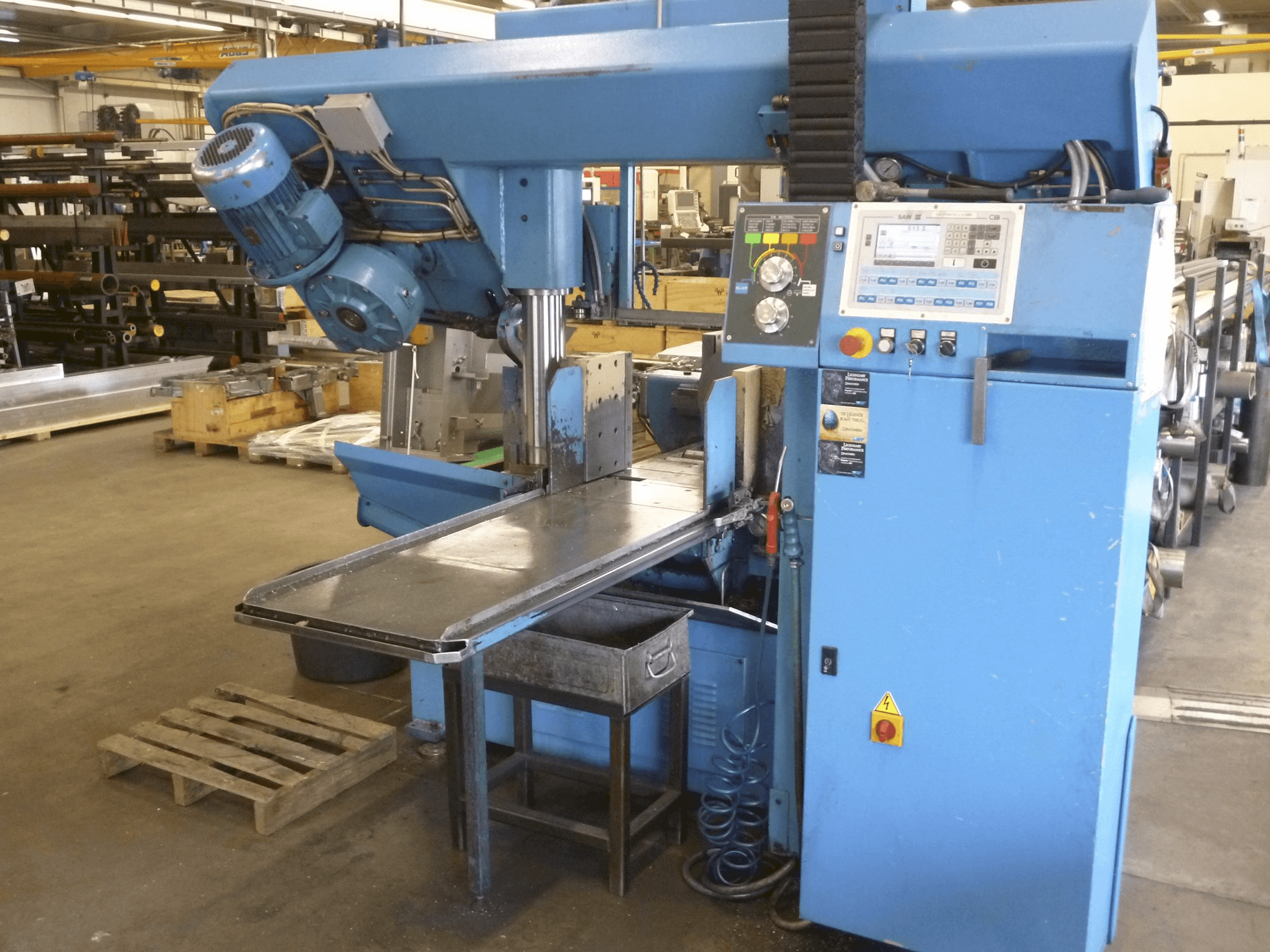 Masina DoALL 450 eestvaade