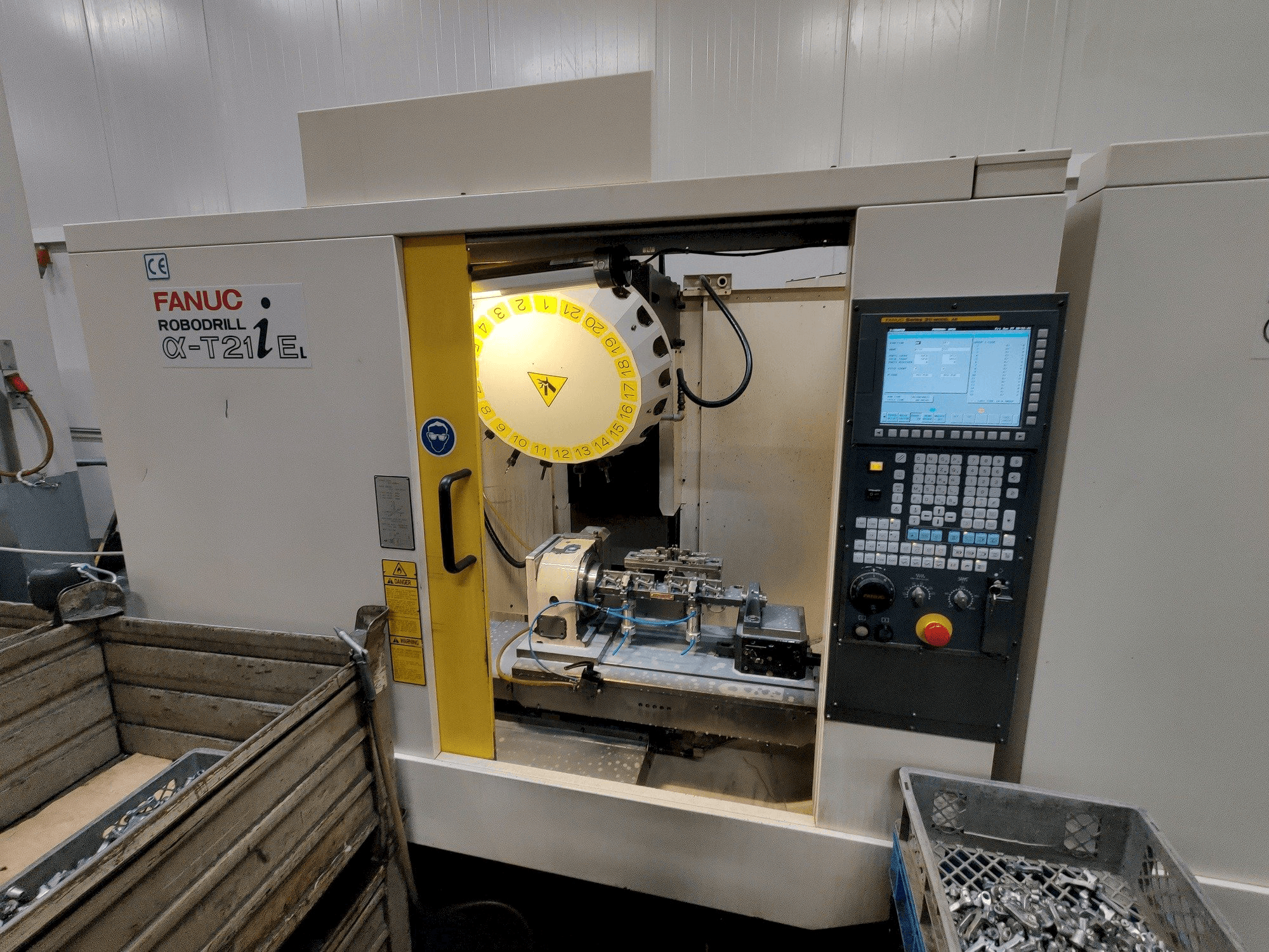Masina FANUC Robodrill α-T21iEL eestvaade