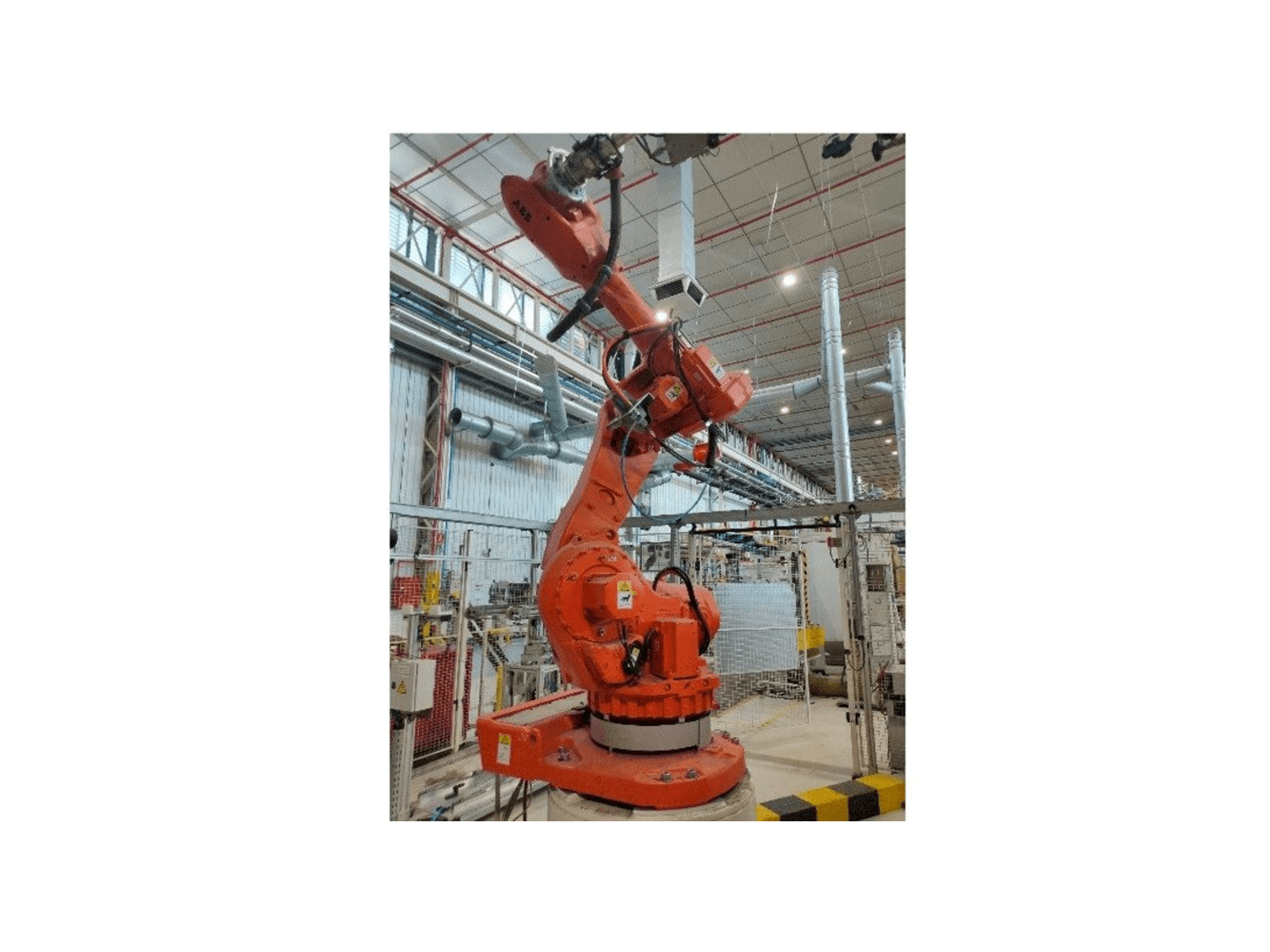 Masina ABB IRB 6600-175/2.55 vasaku külje vaade