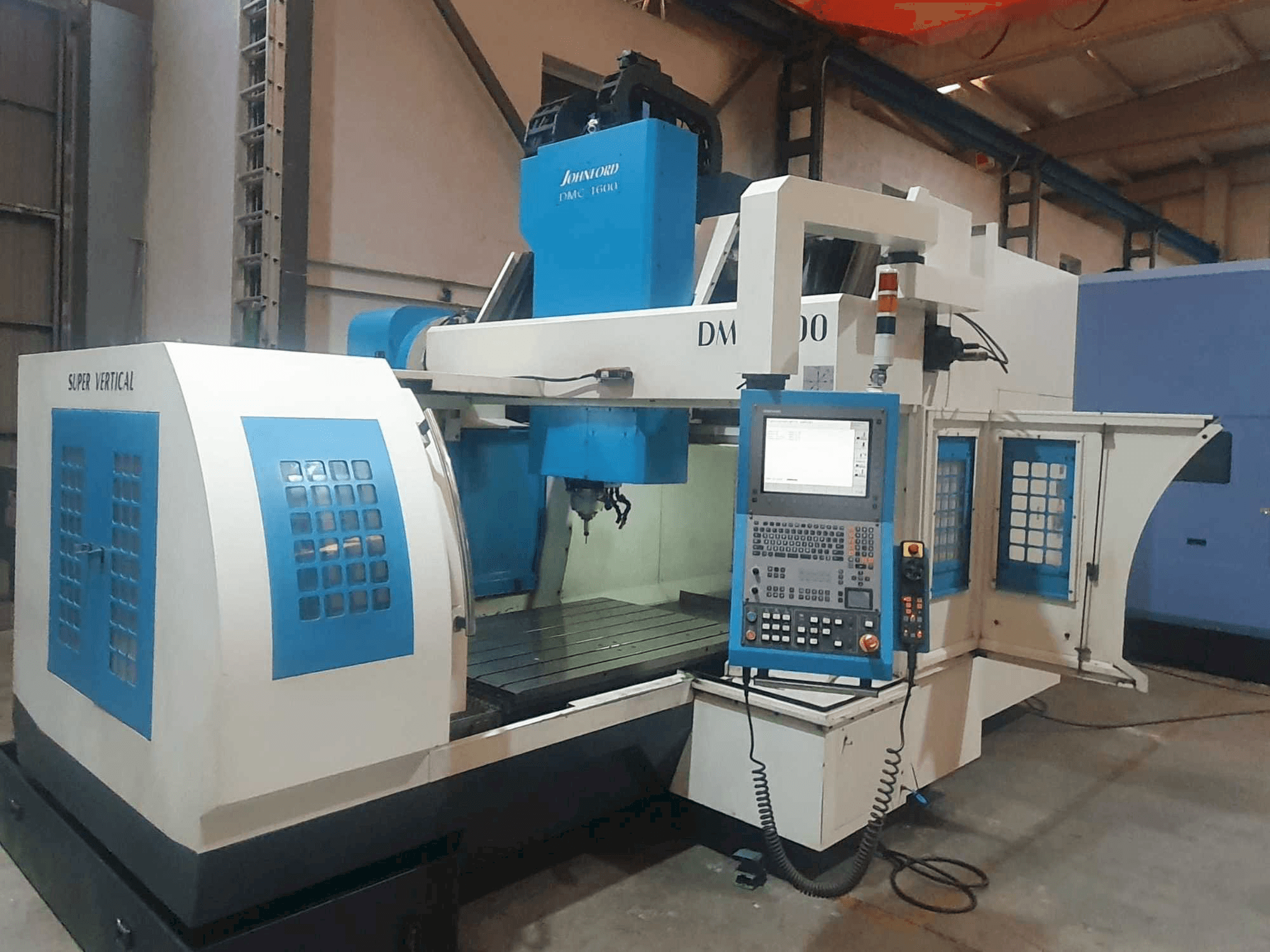 Masina Johnford DMC-1600 eestvaade