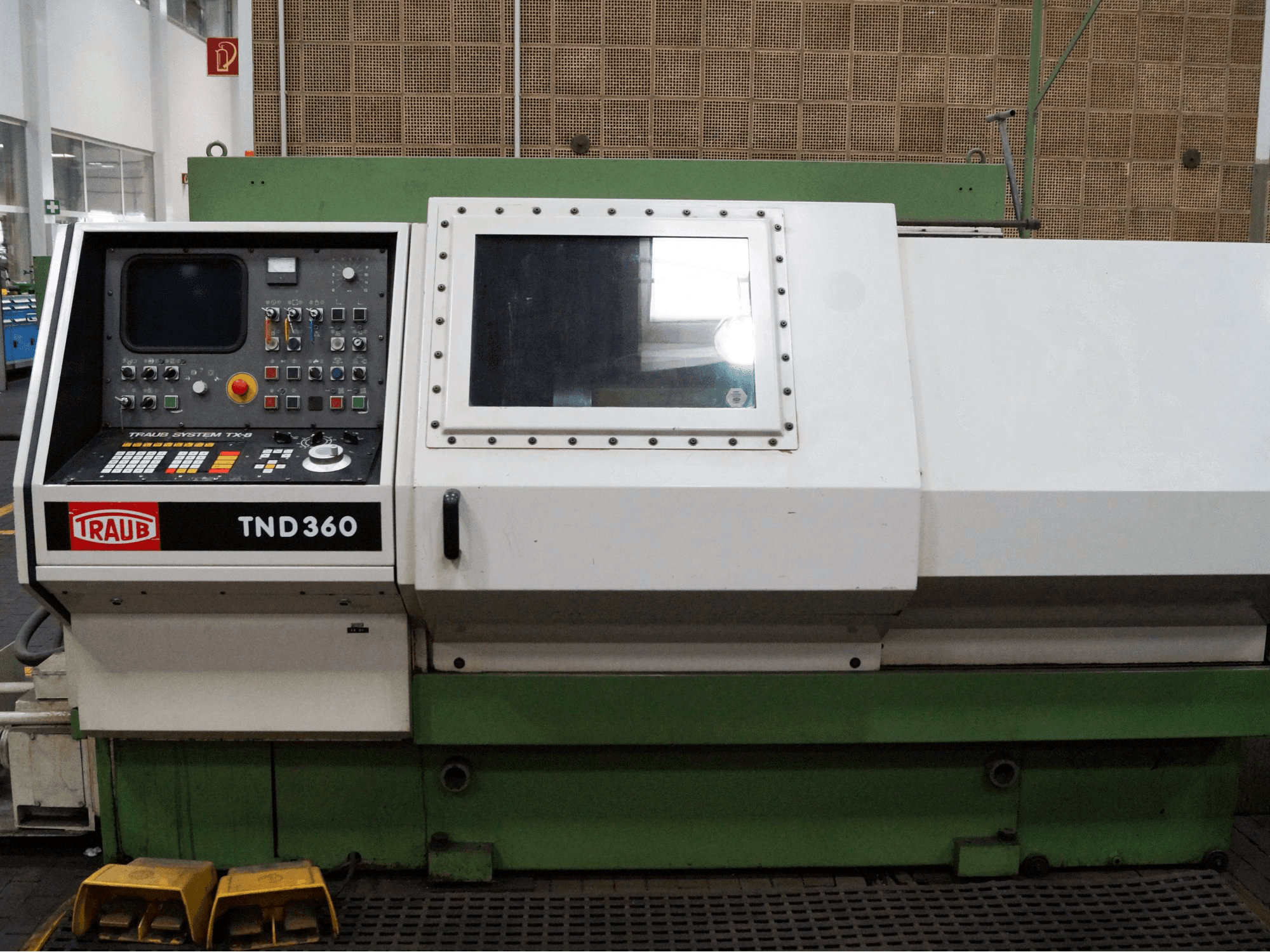 Masina Traub TND 360 eestvaade
