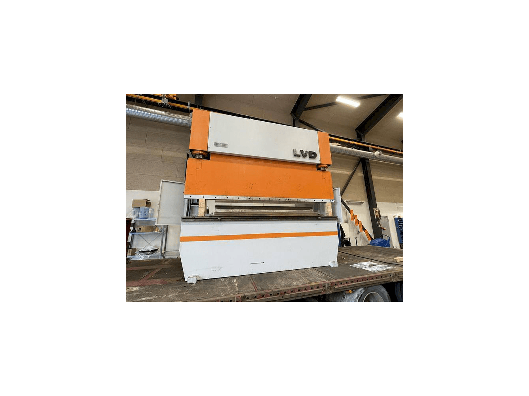 Masina LVD PP 100 eestvaade