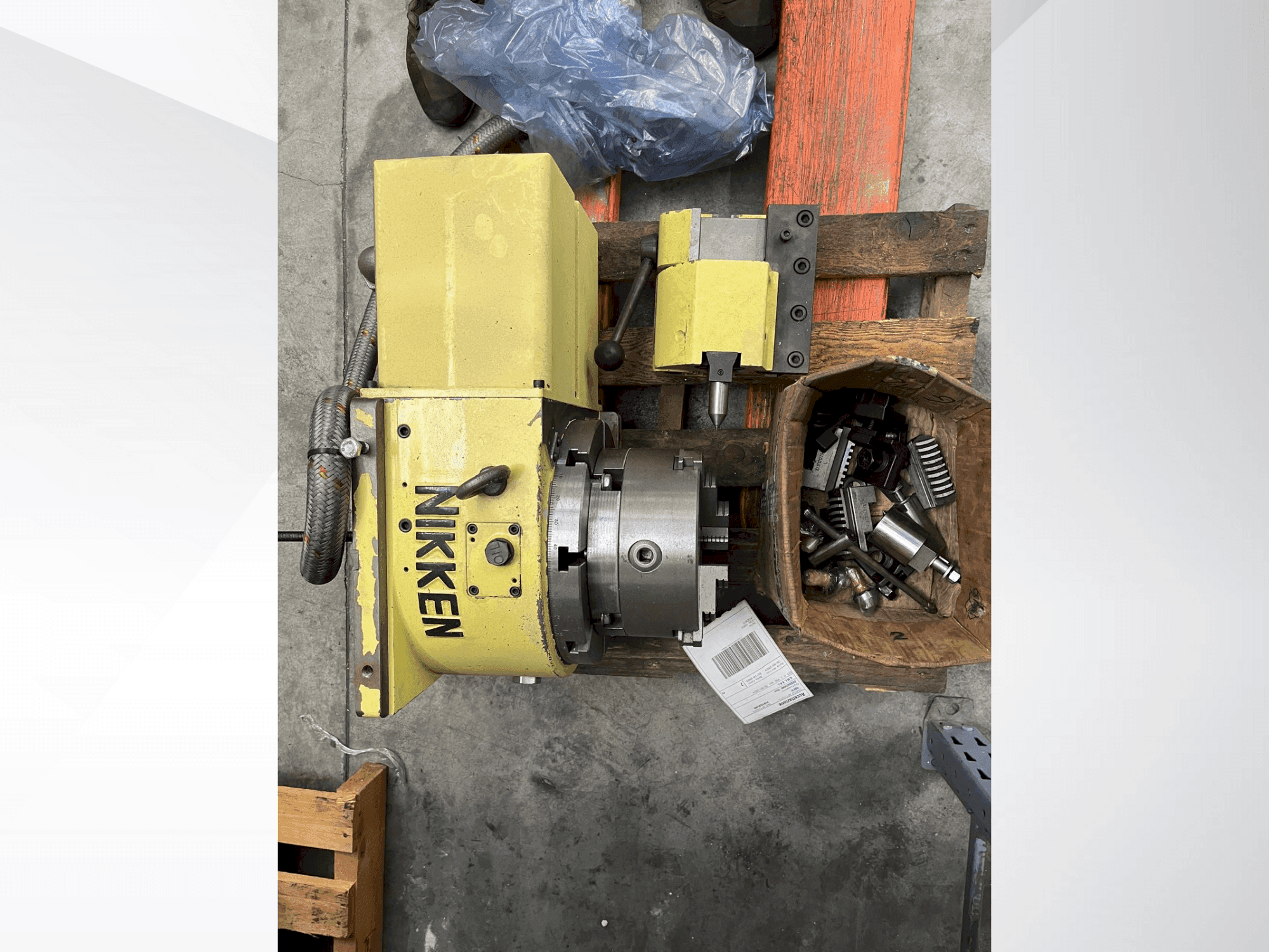 Masina NIKKEN CNC 260 eestvaade