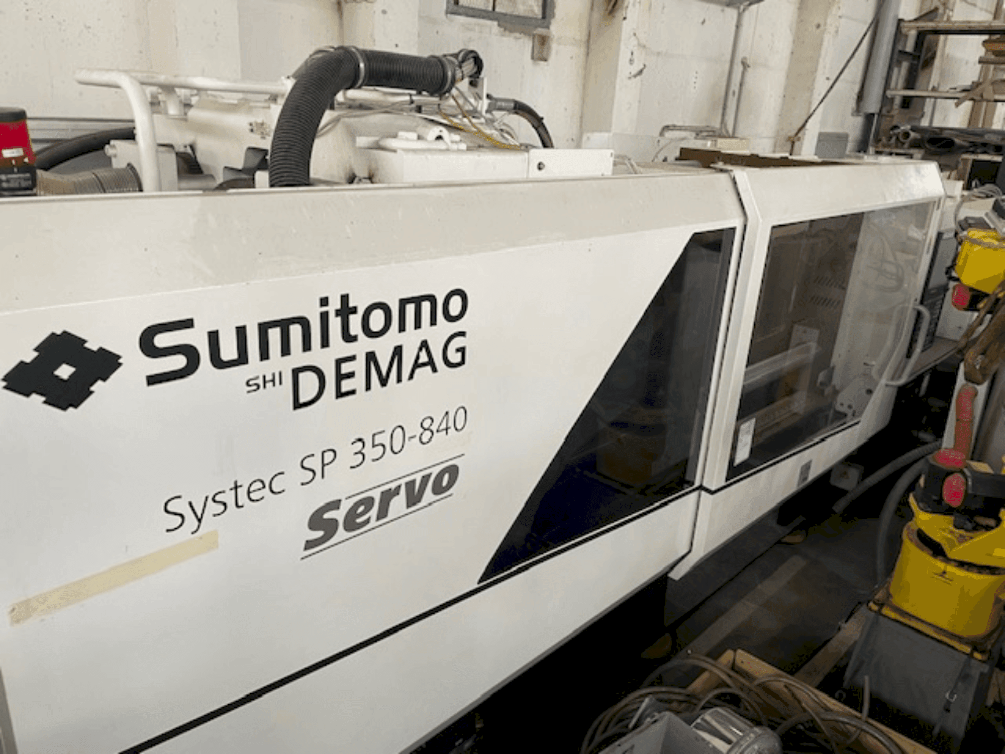 Masina SUMITOMO SHI DEMAG Systec SP 350/720-840 eestvaade