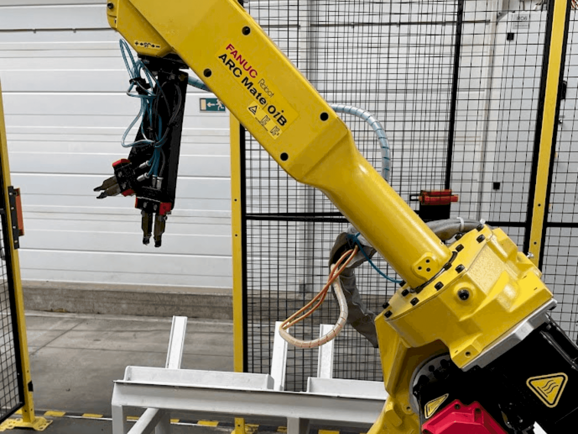 Masina FANUC ARC Mate OiB eestvaade