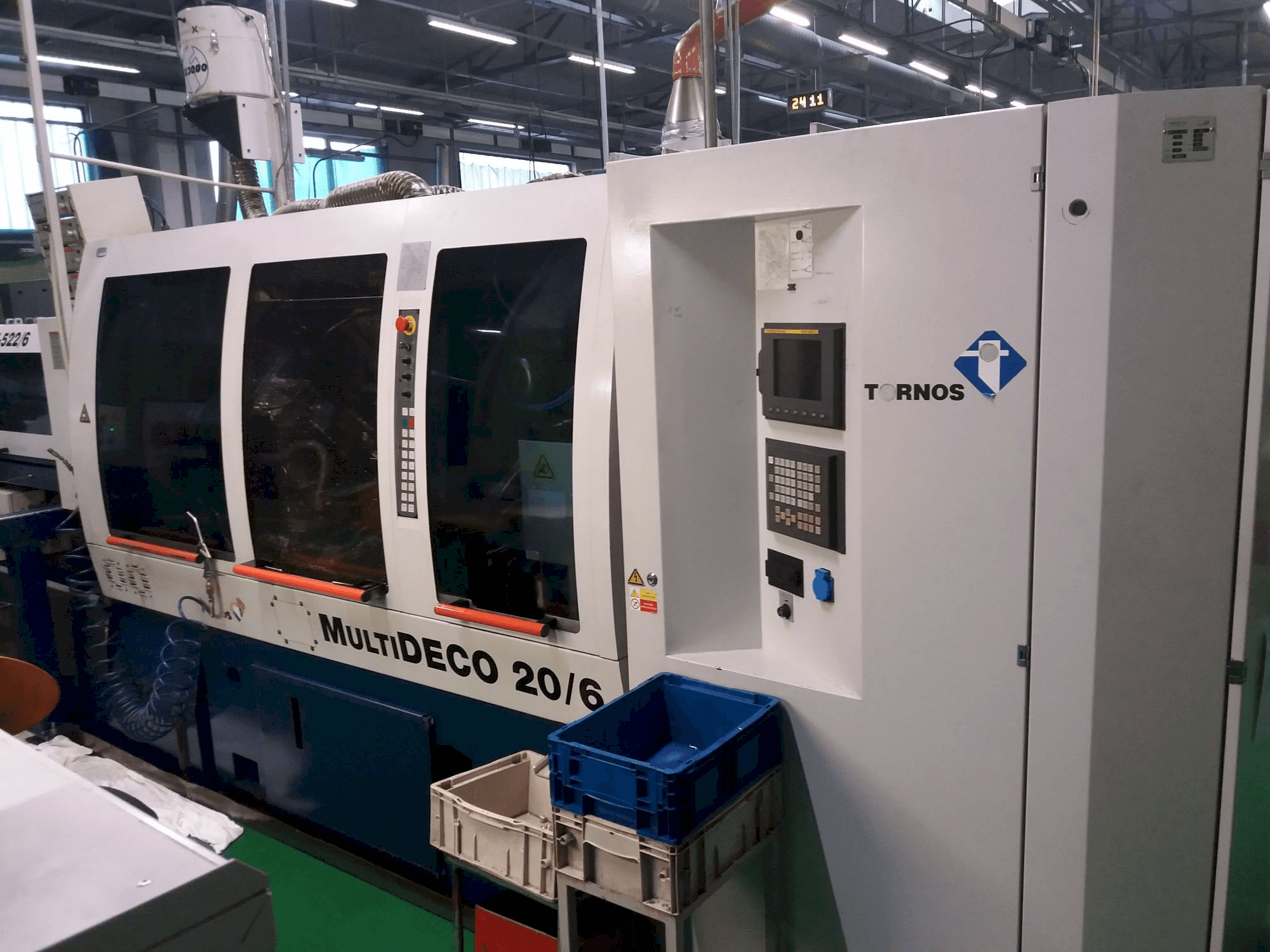 Masina Tornos Multideco 26/6 eestvaade