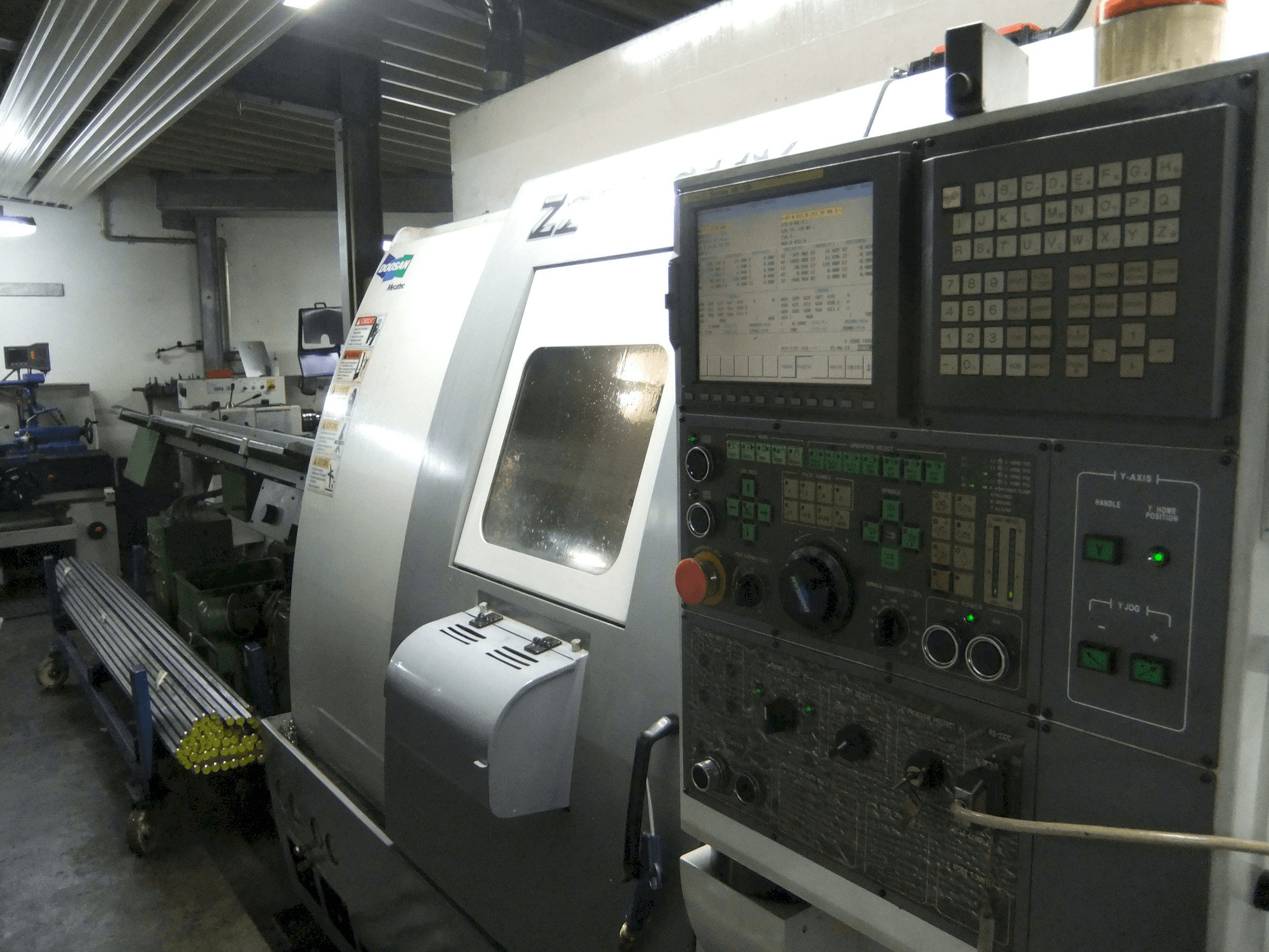 Masinavaade Doosan Z290 SMY paremalt