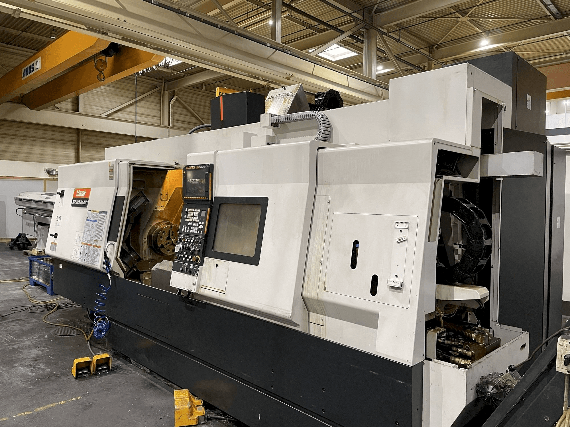 Masina Mazak Integrex 400 III ST eestvaade