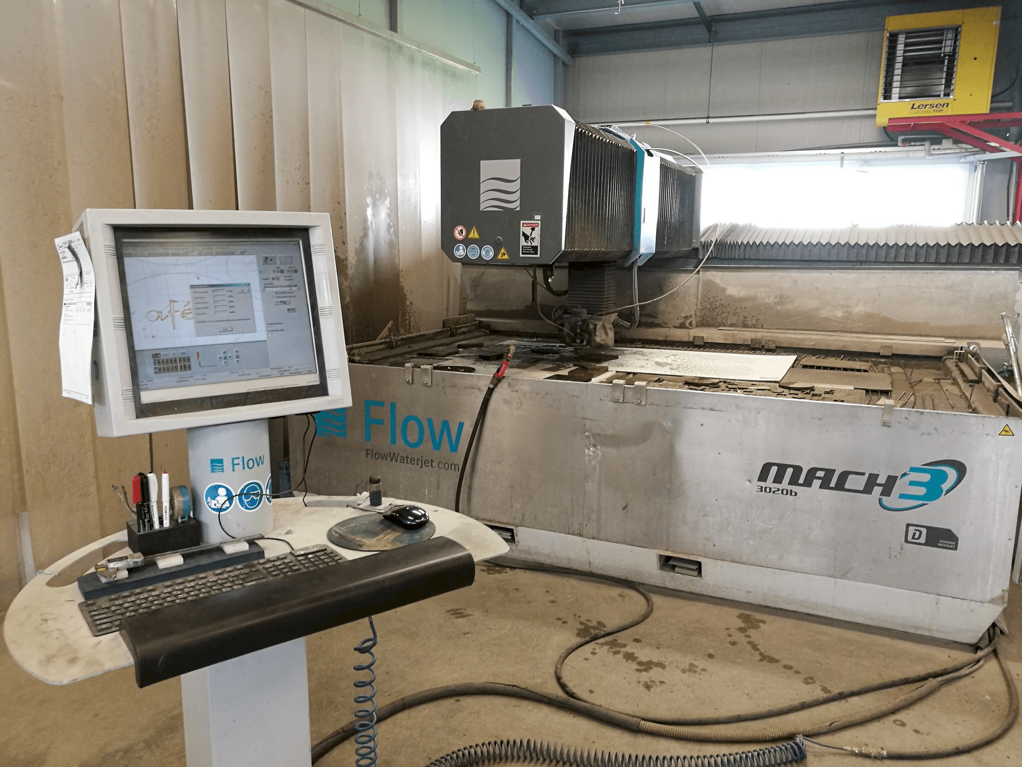 Masina Flow Mach3-3020b DWJ eestvaade