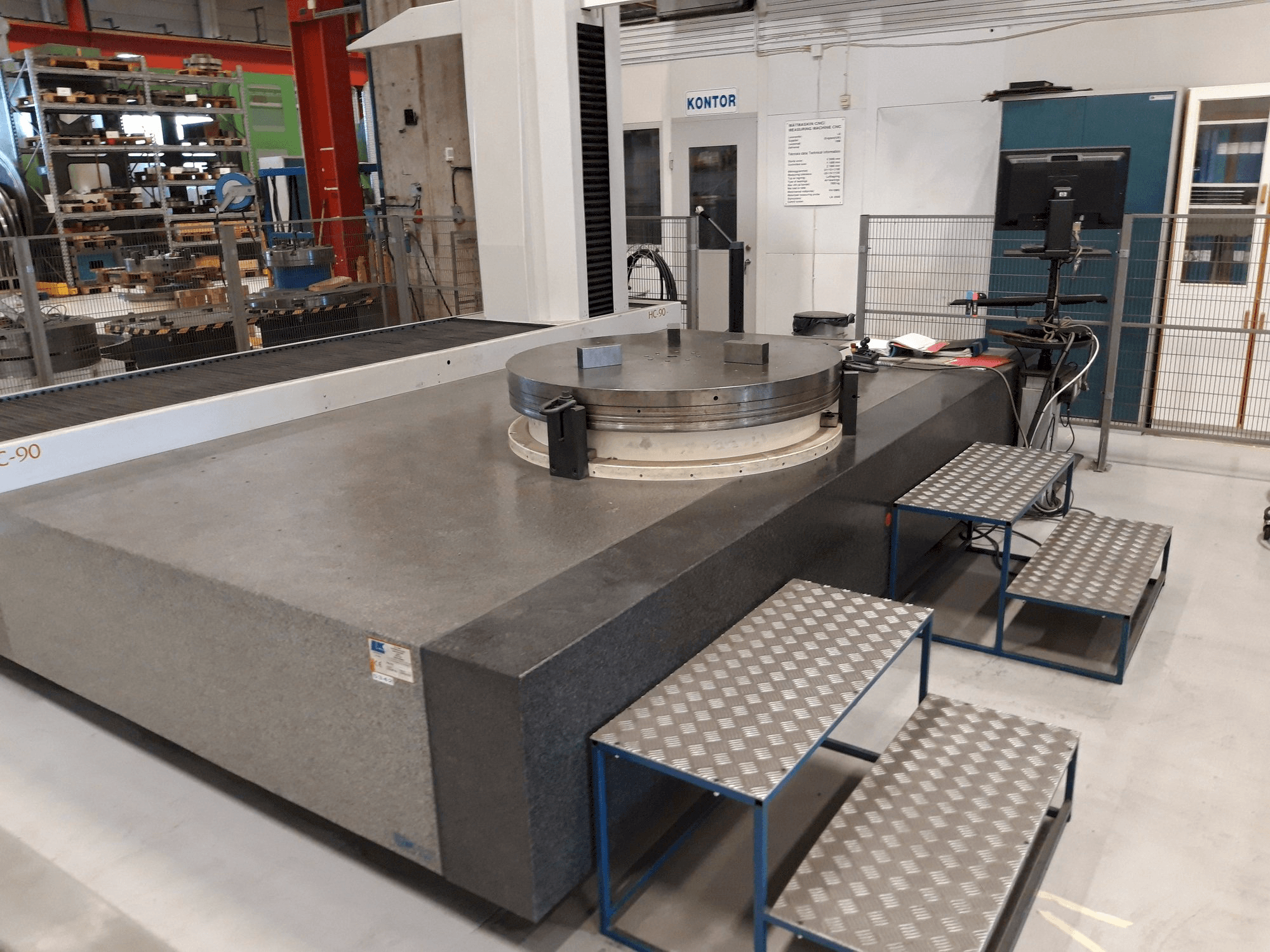 Masina LK HC90 eestvaade