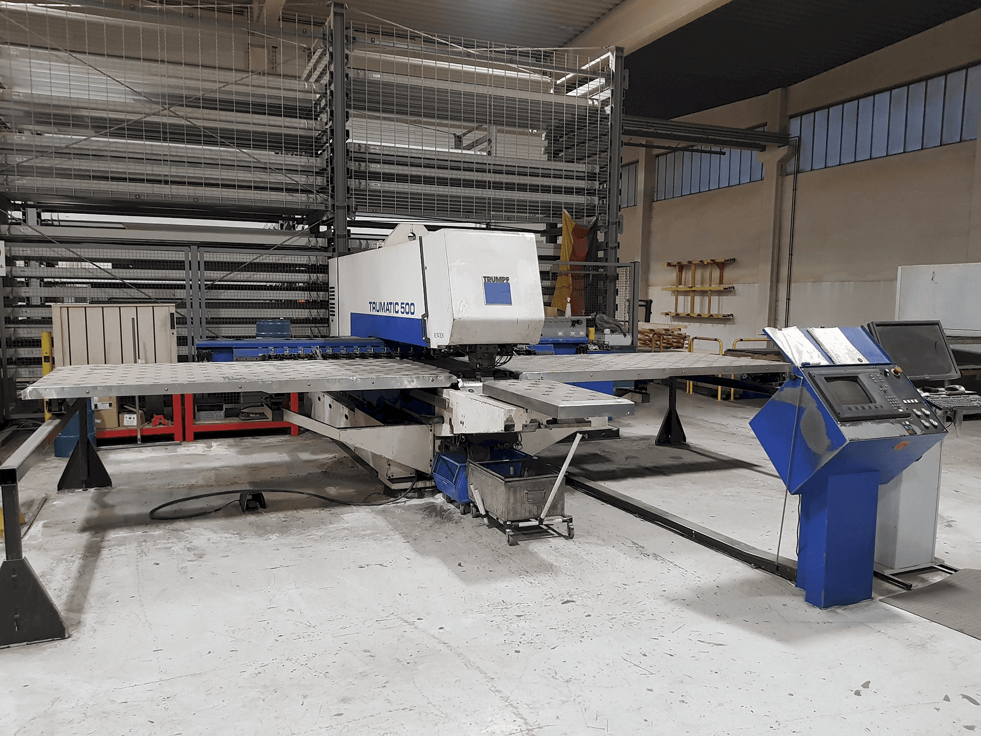 Masina Trumpf Trumatic 500 eestvaade