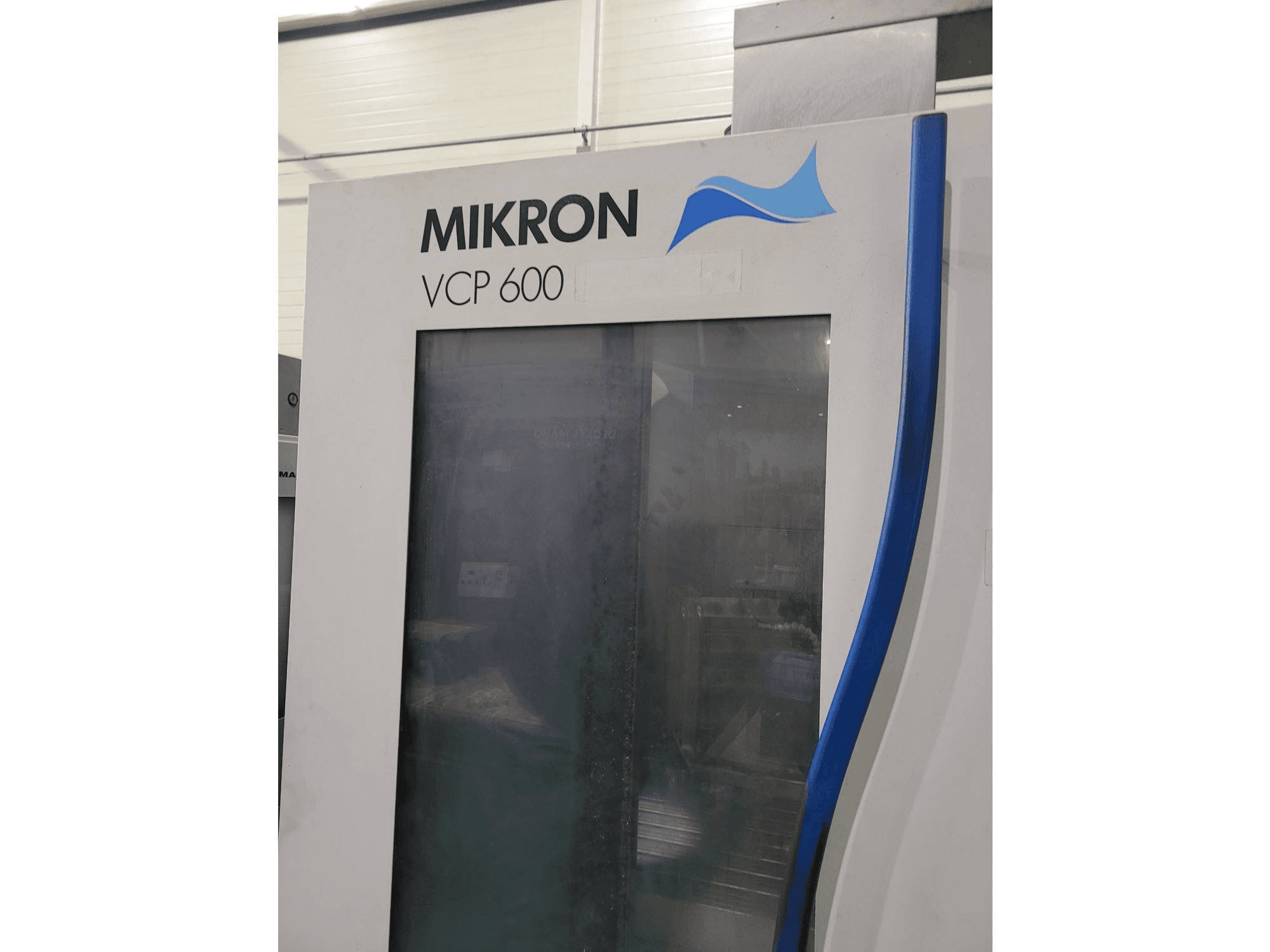 Masina MIKRON VCP 600 eestvaade