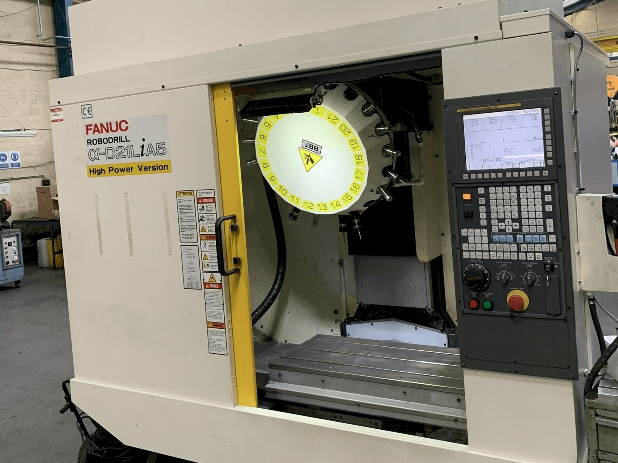 Masina FANUC Robodrill Alpha D21LiA5 eestvaade