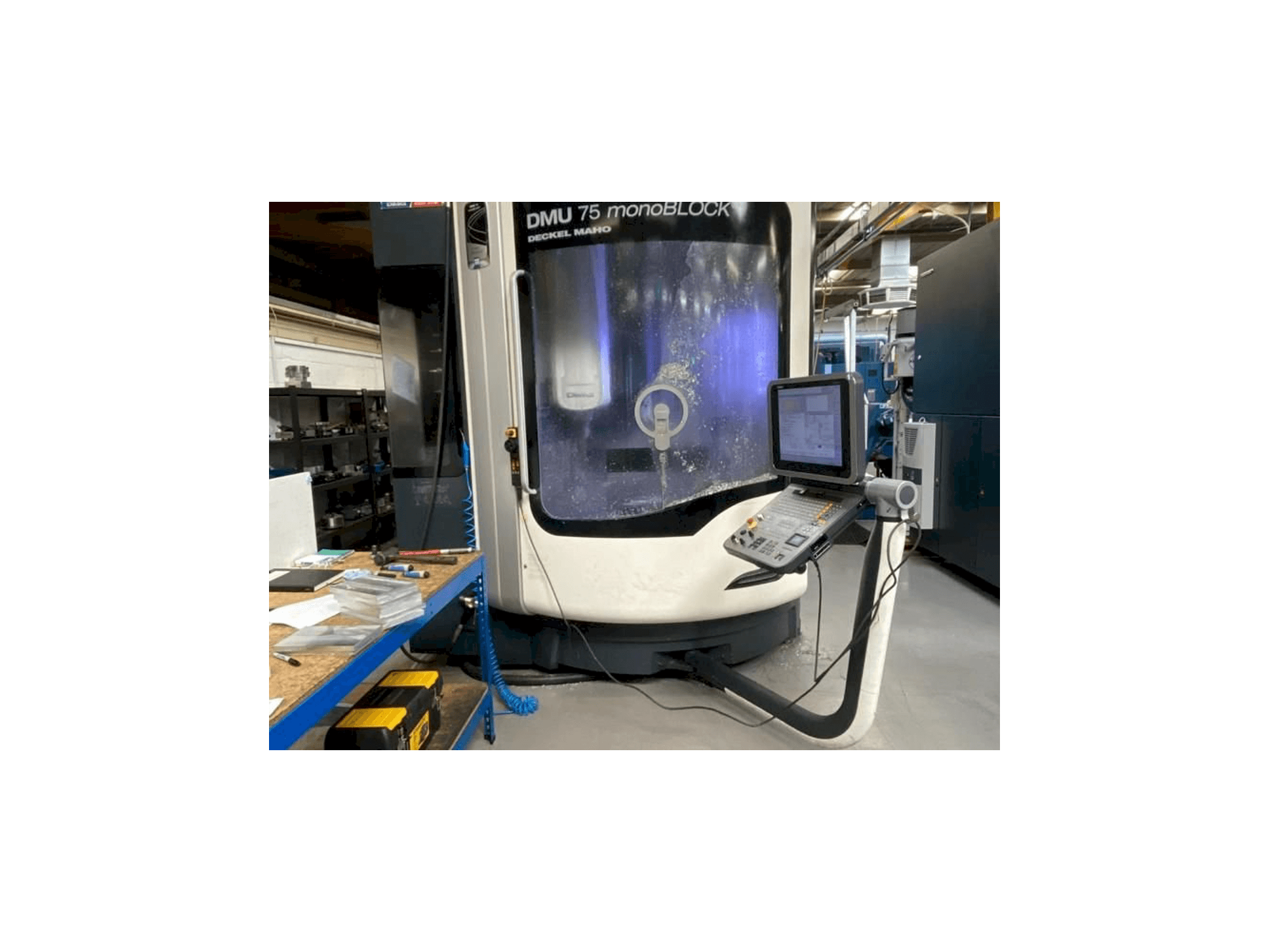 Masina DMG MORI DMU75 monoBLOCK eestvaade