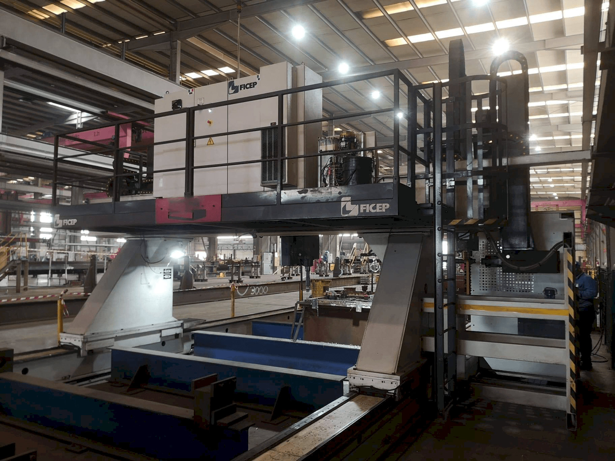 Masina FICEP 3003/12 GDD eestvaade