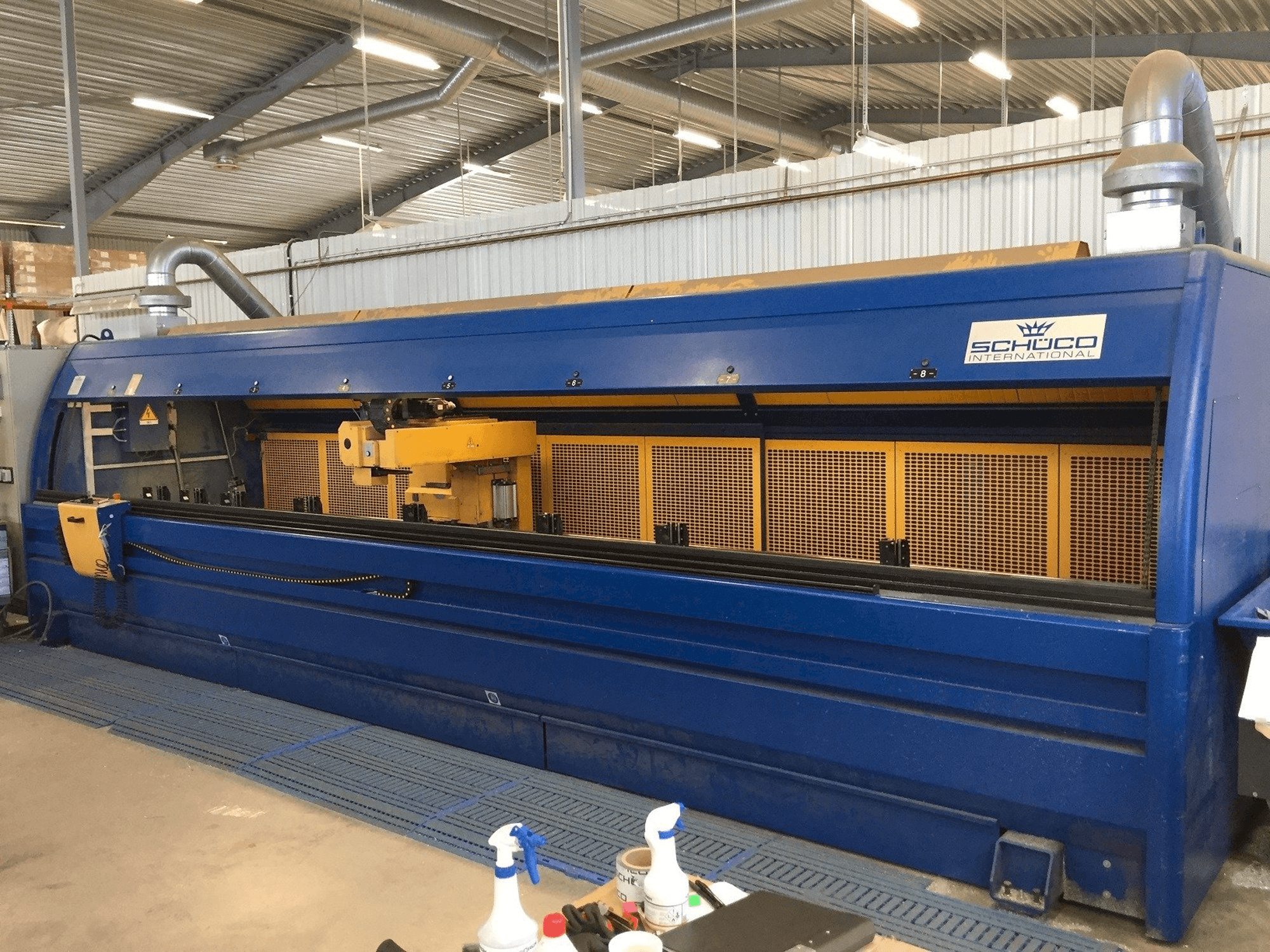 Masina Emmegi Comet eestvaade