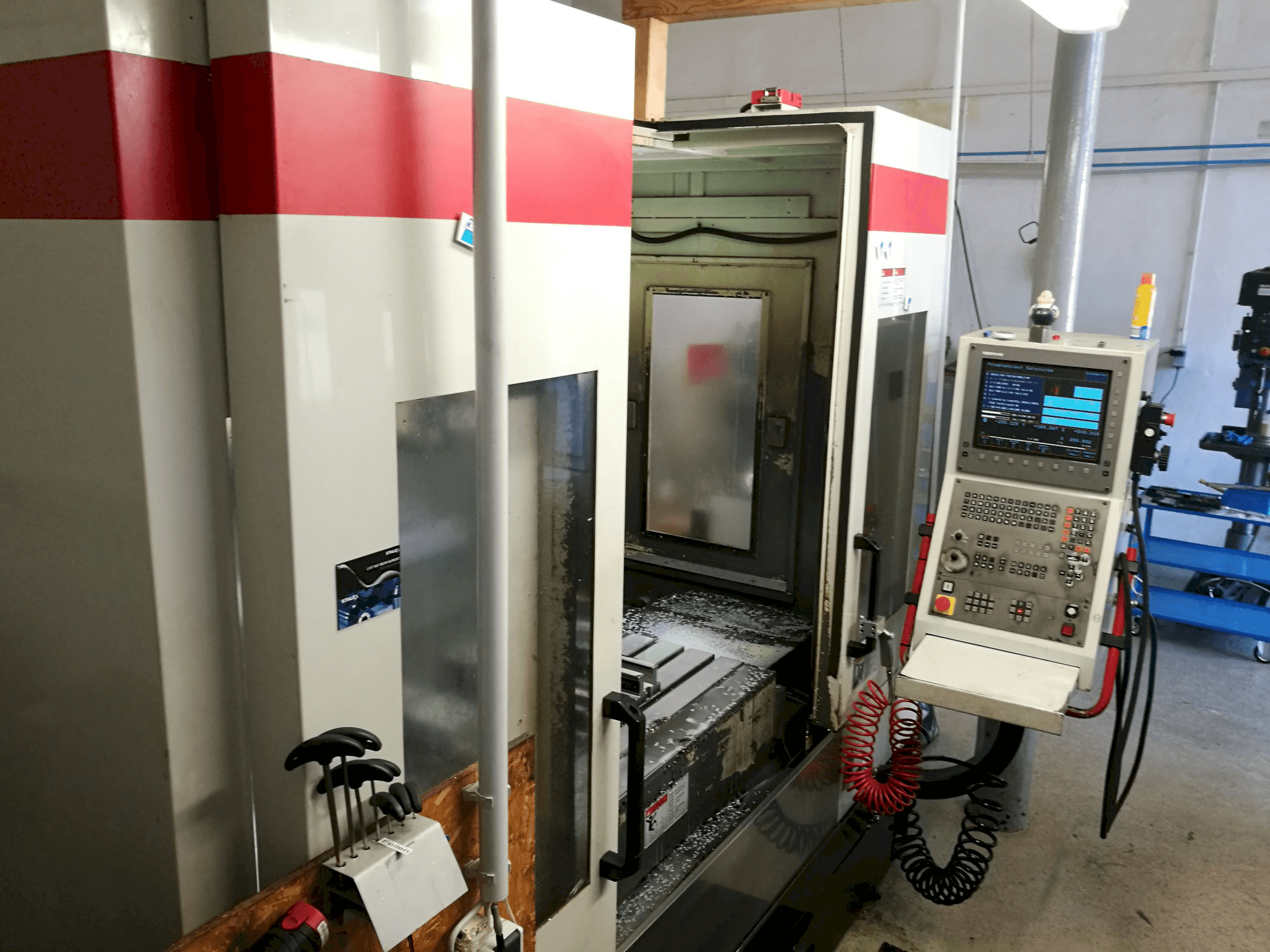 Masinavaade Quaser MV 204 II E vasakult