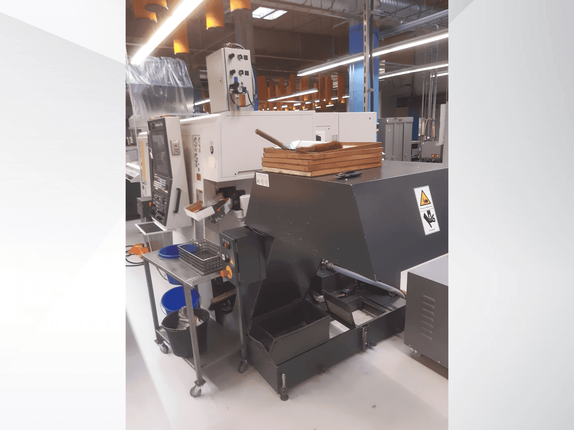 Masina NAKAMURA WT 150 II eestvaade