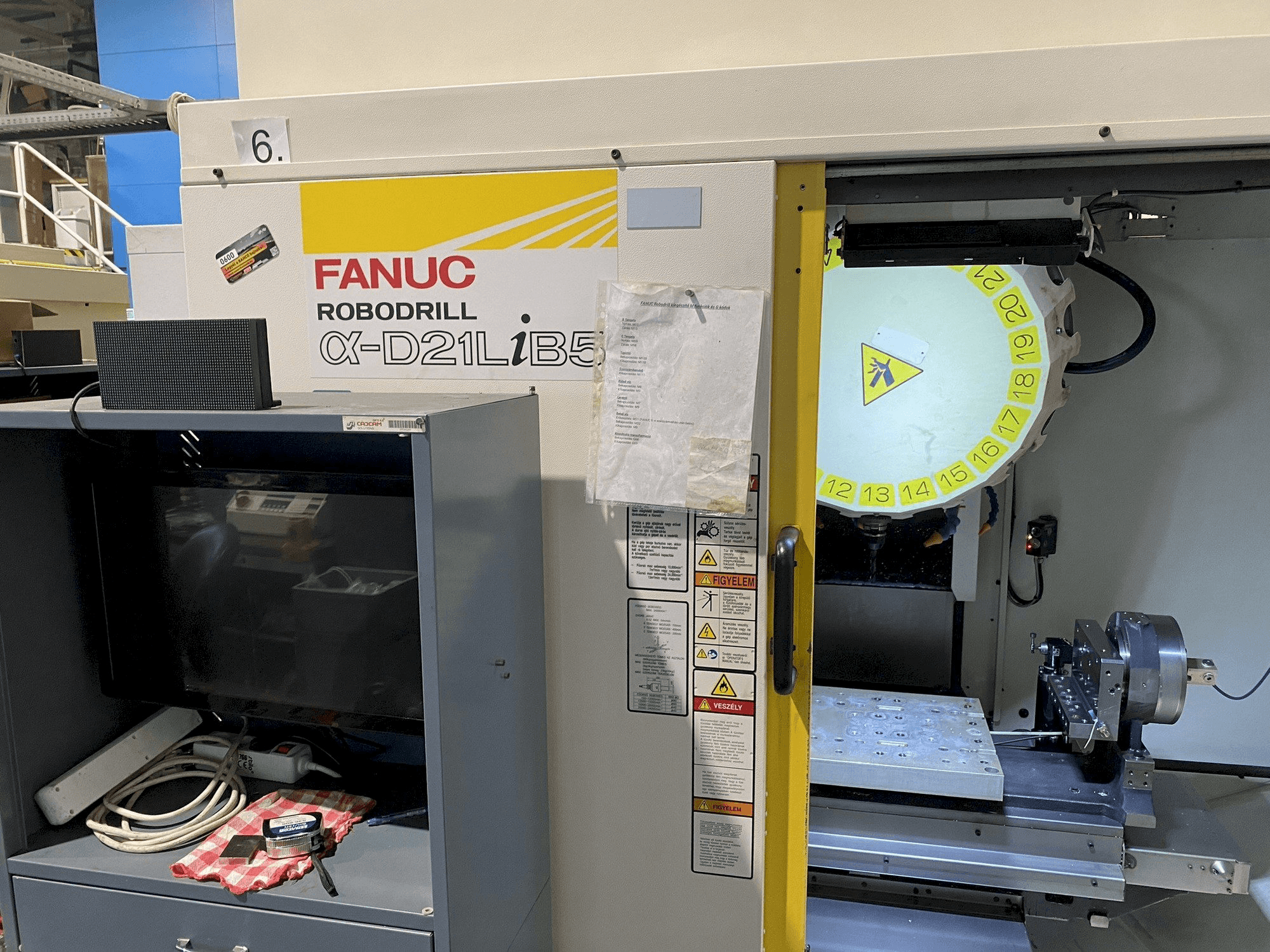 Masina FANUC Robodrill Alpha D21LiA5 eestvaade