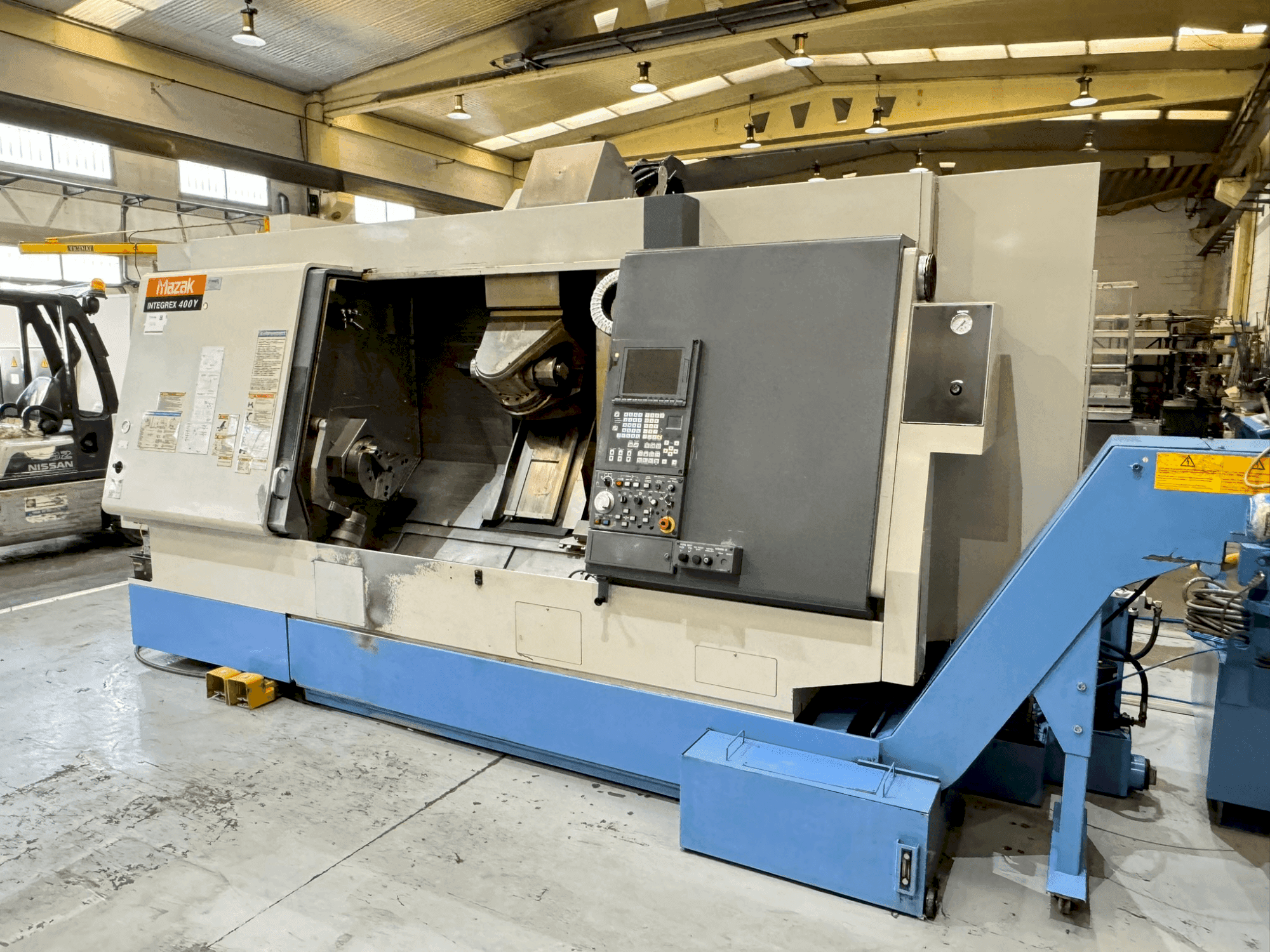 Masina Mazak Integrex 400 Y eestvaade