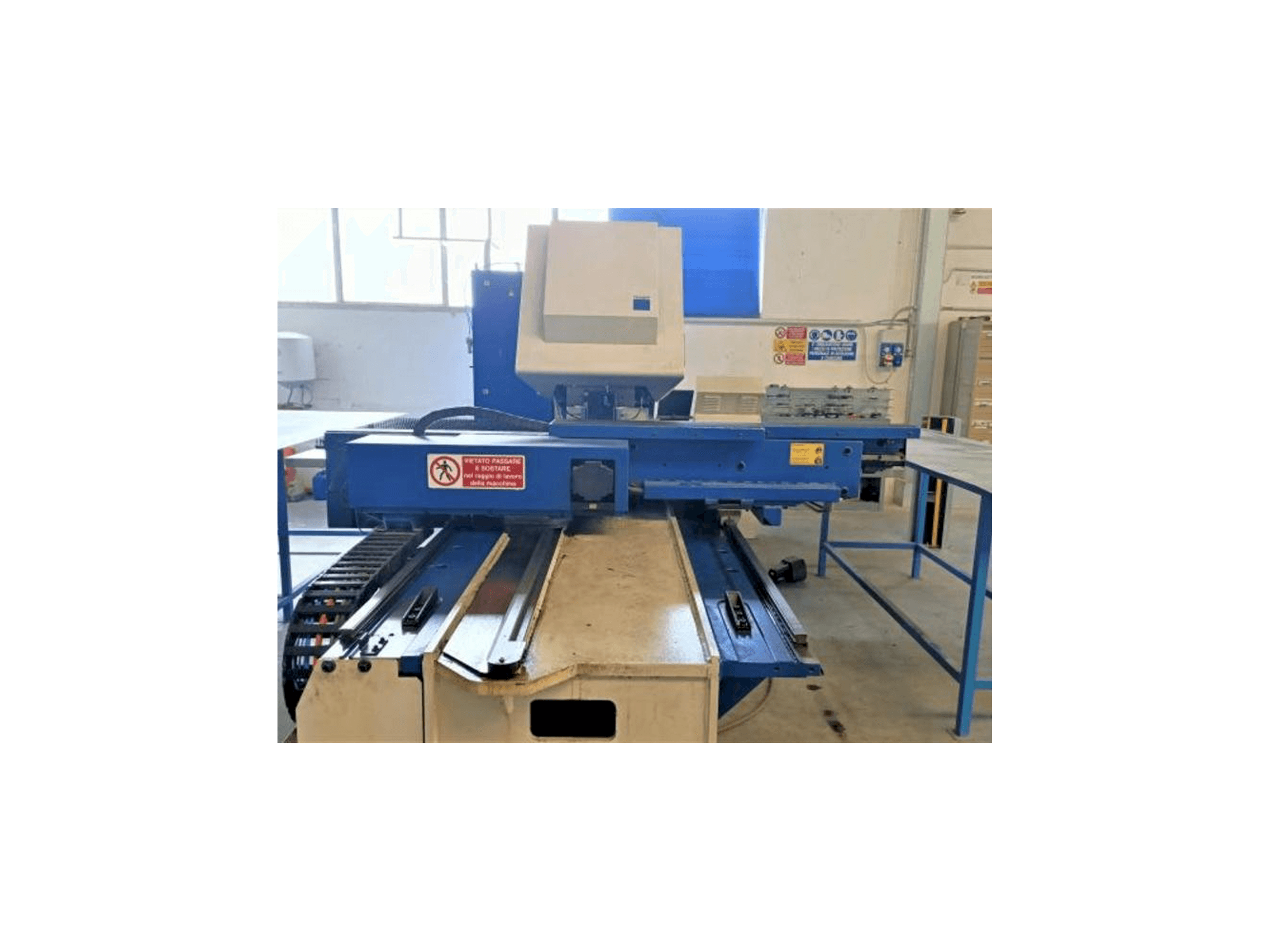 Masina Trumpf rumatic 2000R eestvaade