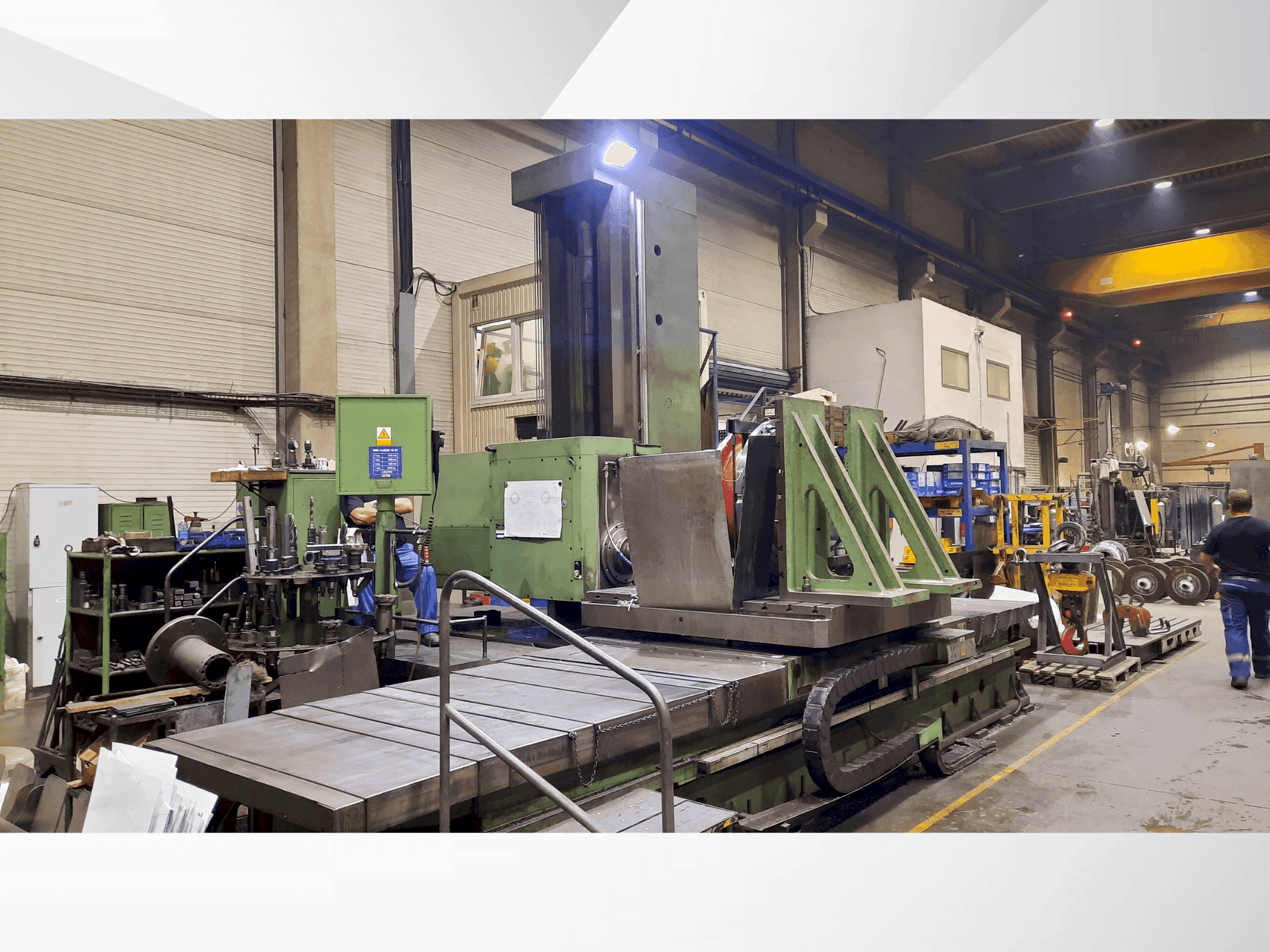 Masina TOS WHN 13.8 CNC eestvaade