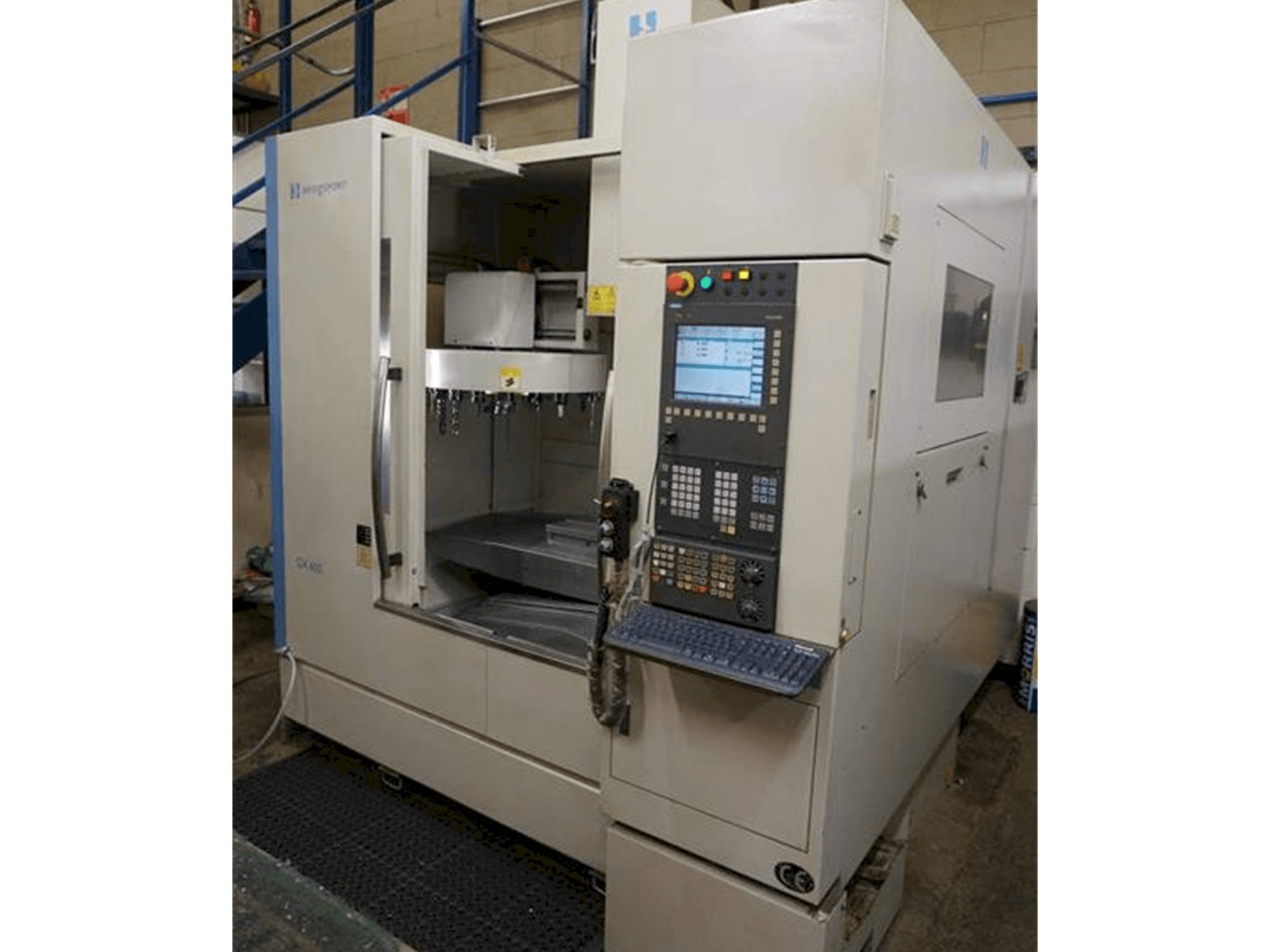 Masina Bridgeport GX 600 eestvaade