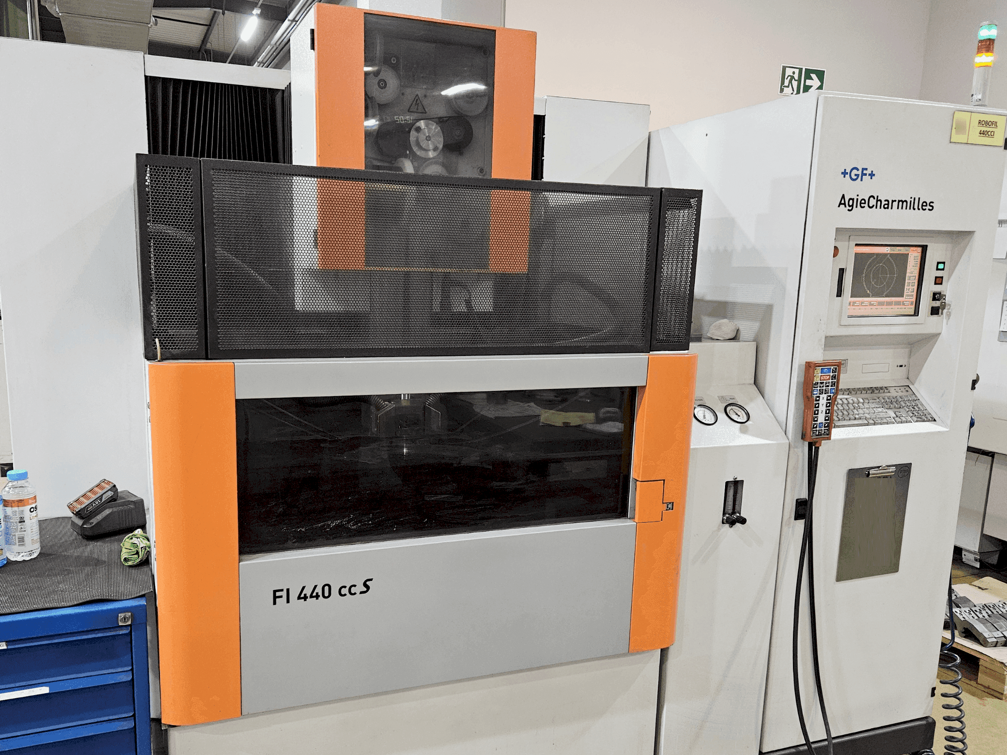 Masina AgieCharmilles Robofil 440 CCS eestvaade