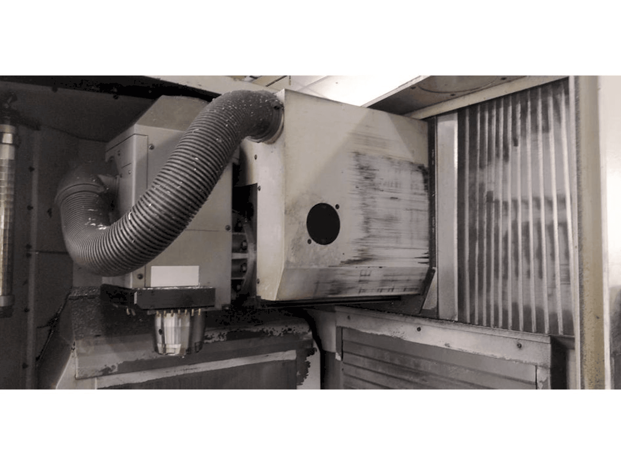 Masina DECKEL MAHO (DMG) Type DMU 60 T eestvaade