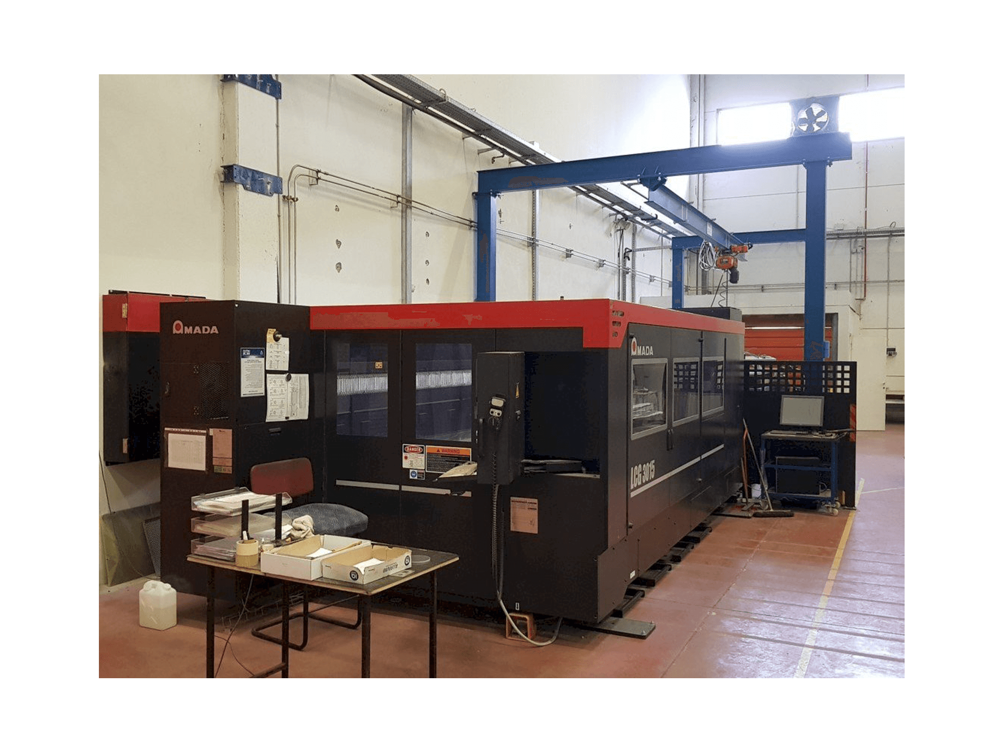 Masina AMADA Lcg 3015 eestvaade