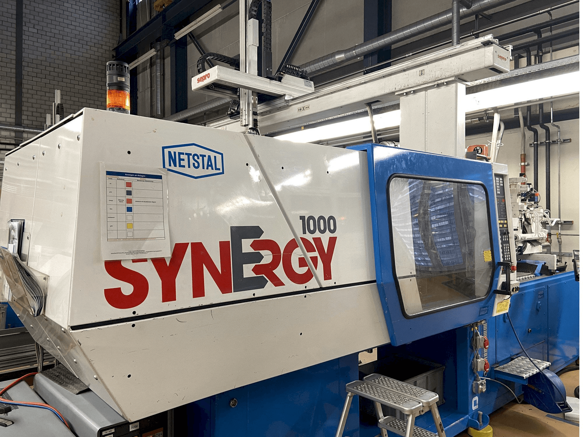 Masina Netstal SYNERGY 1000-230 eestvaade