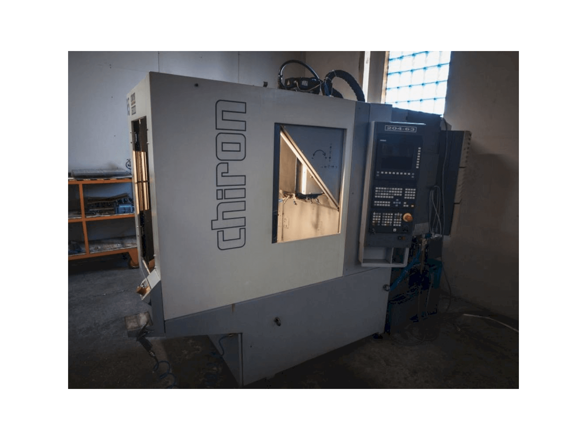 Masina CHIRON FZ 08 W eestvaade