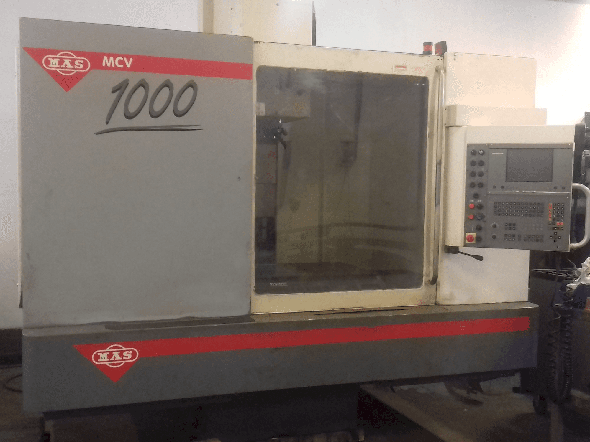 Masina KOVOSVIT MAS MCV 1000 CNC eestvaade