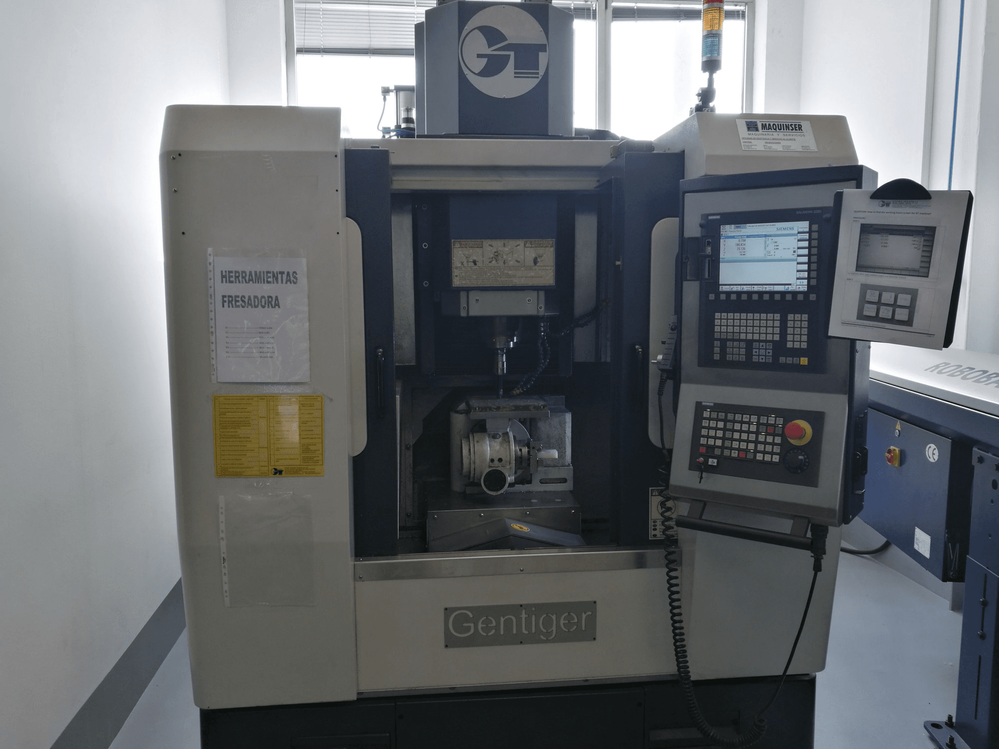 Masina GENTIGER GT-45-5AX eestvaade