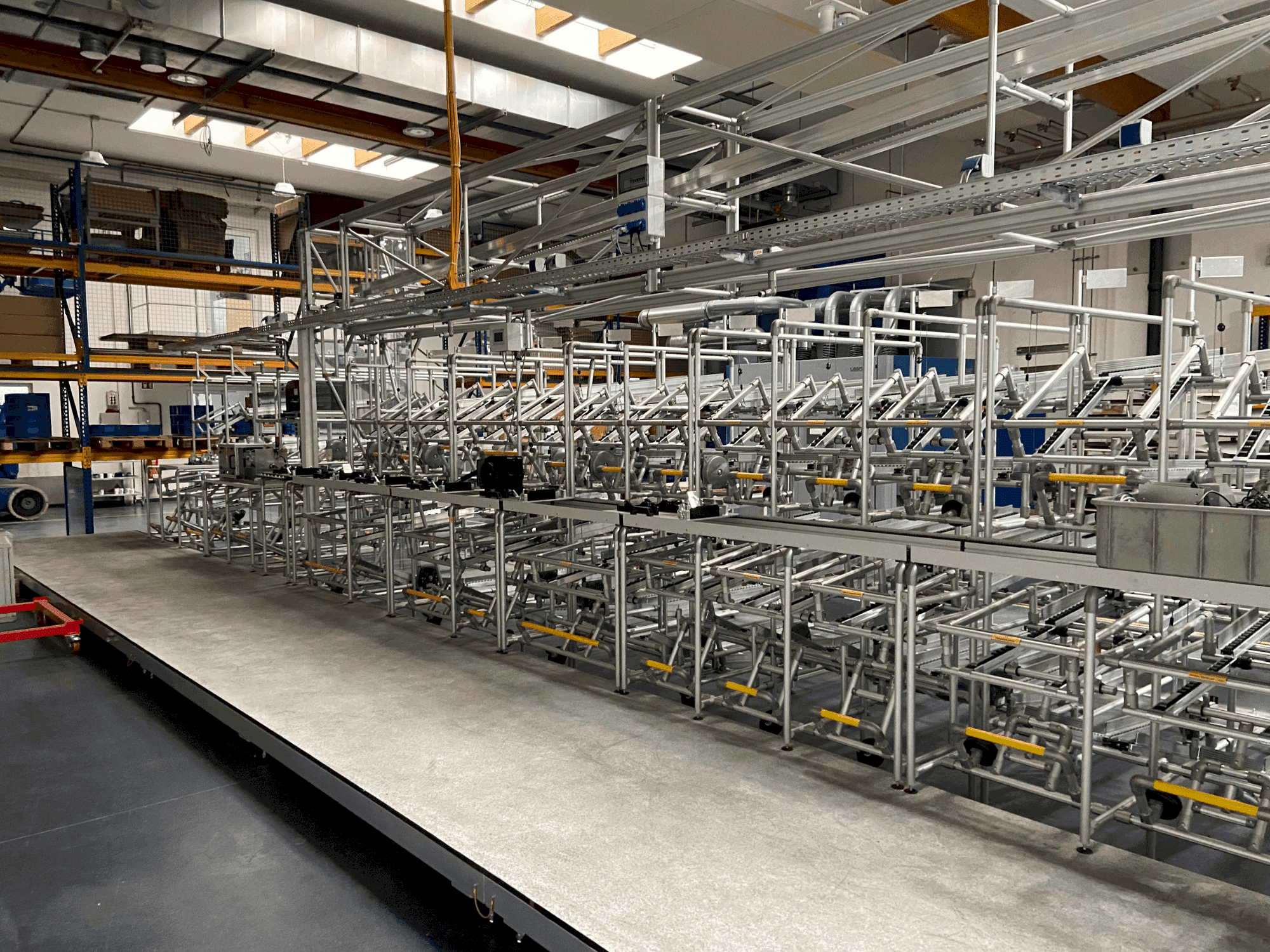 Masina ITEM Montageplatz Venta eestvaade