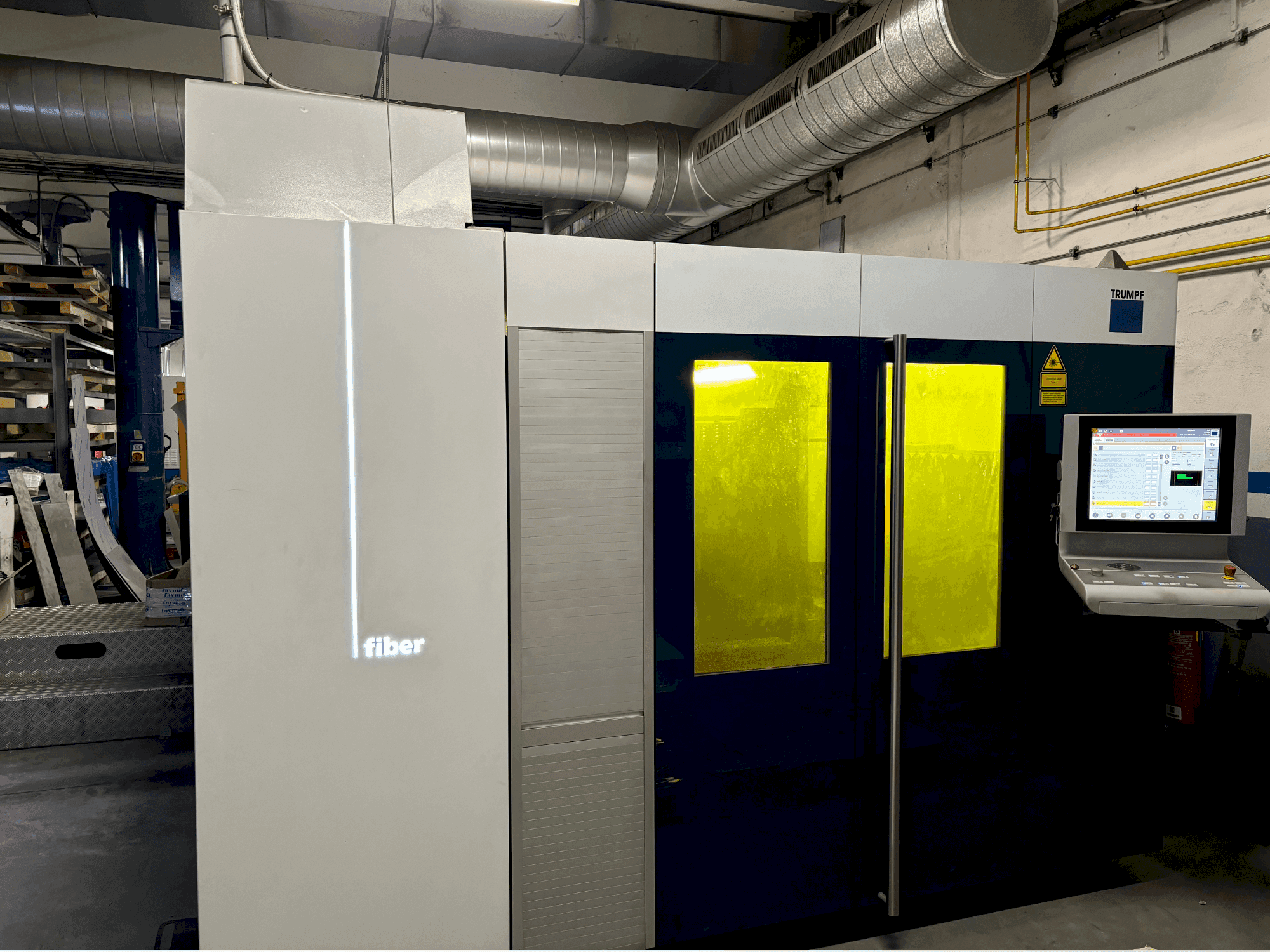 Masina TRUMPF TRULASER 3030 FIBER eestvaade