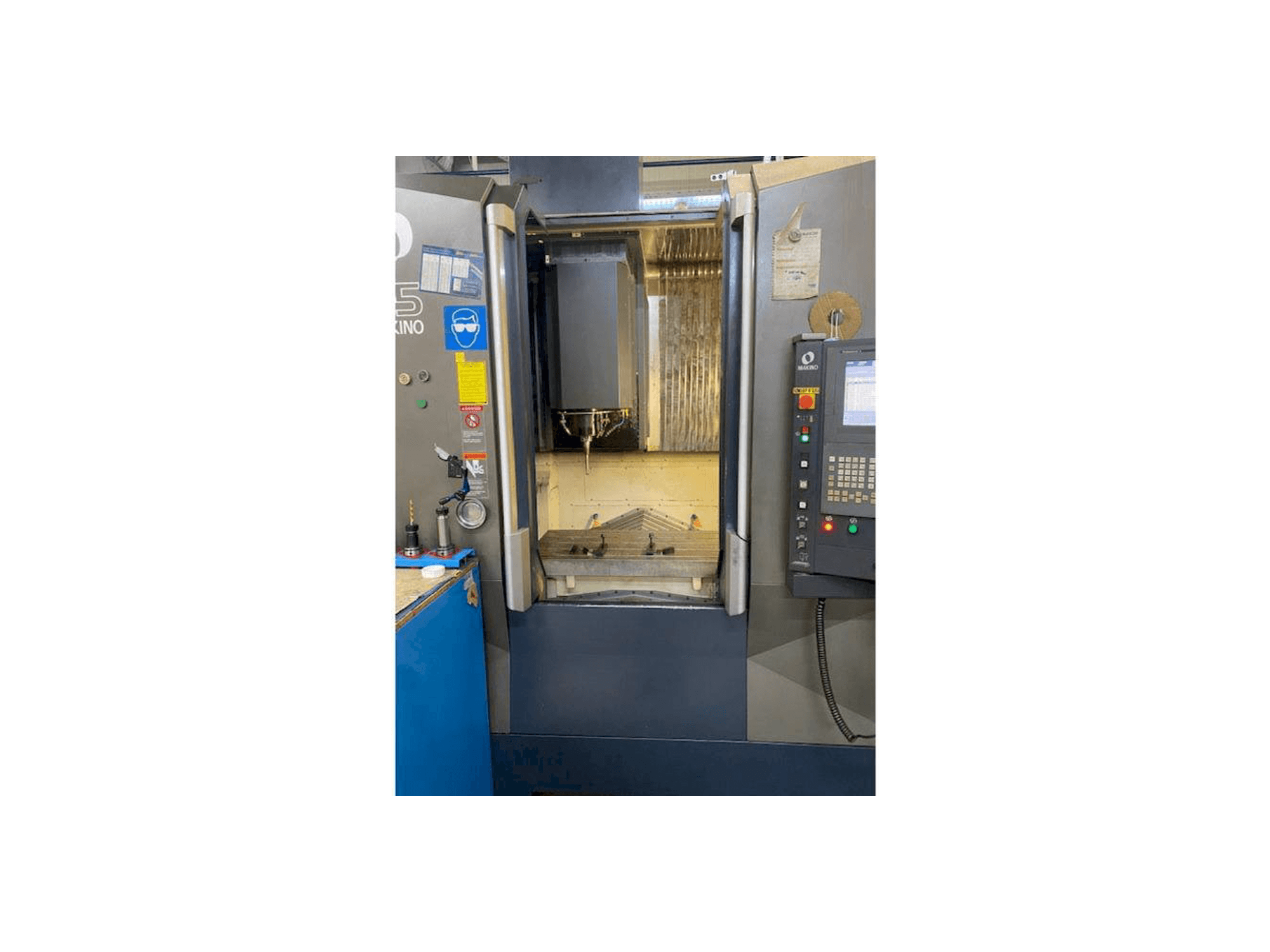 Masina Makino F5 eestvaade