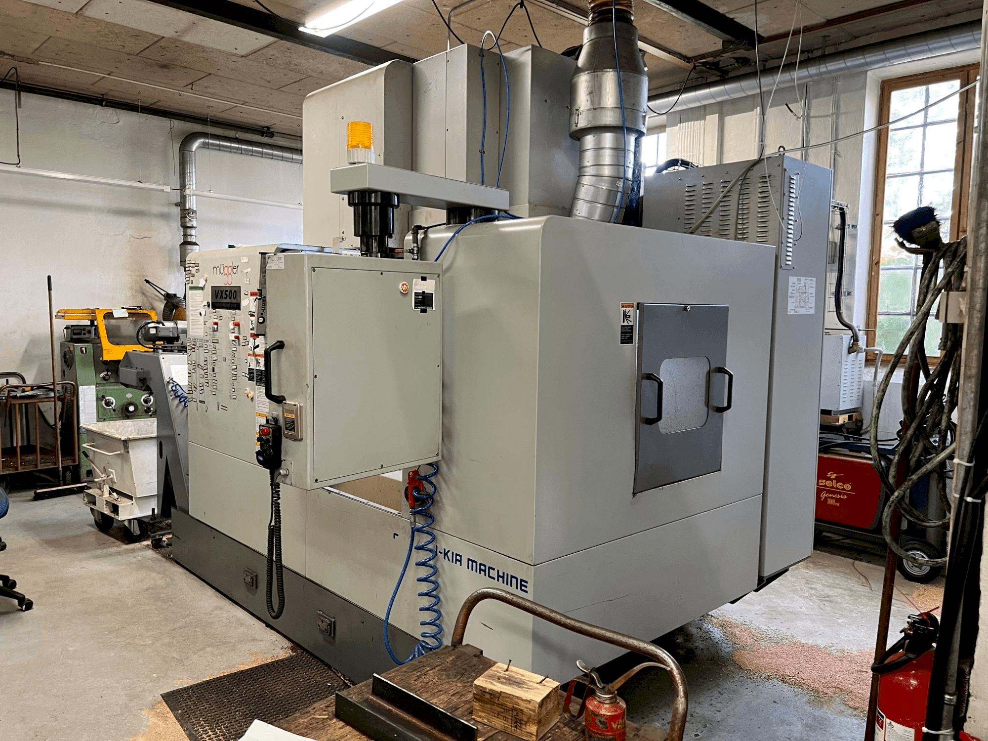 Masina HYUNDAI KIA VX500 eestvaade